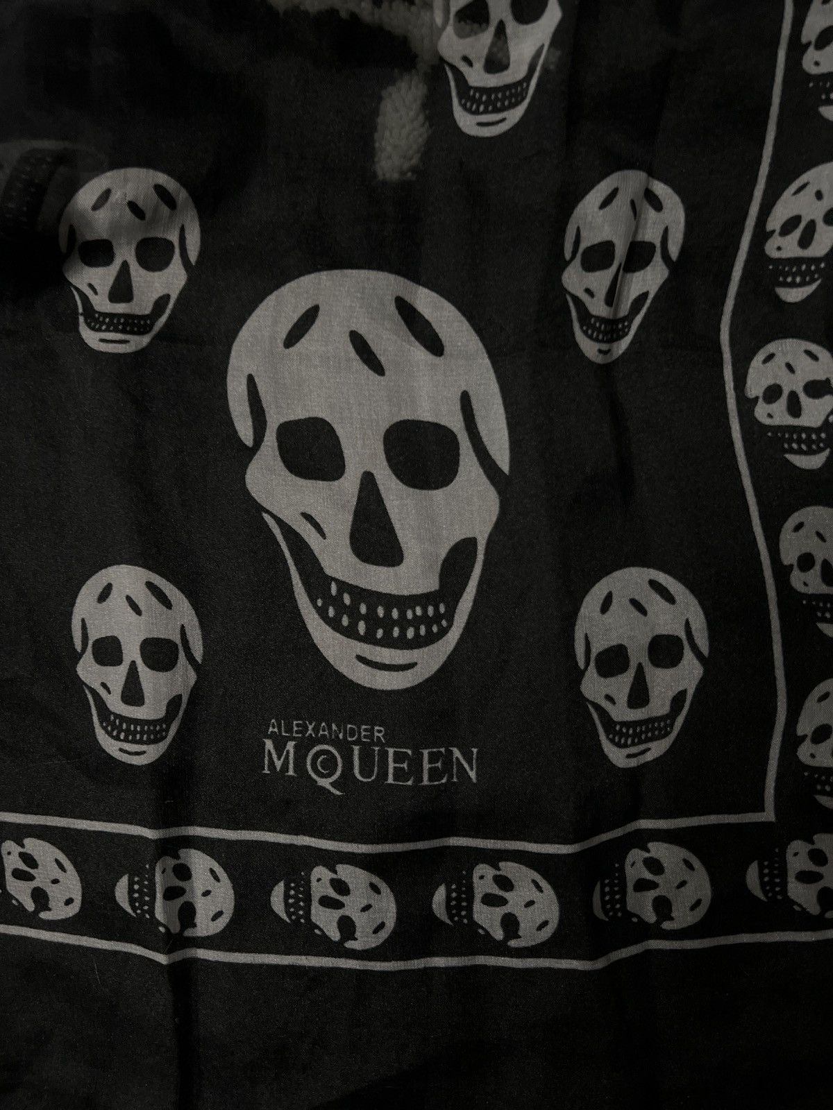 Alexander McQueen Skull Chiffon Scarf Size ONE SIZE - 2 Thumbnail