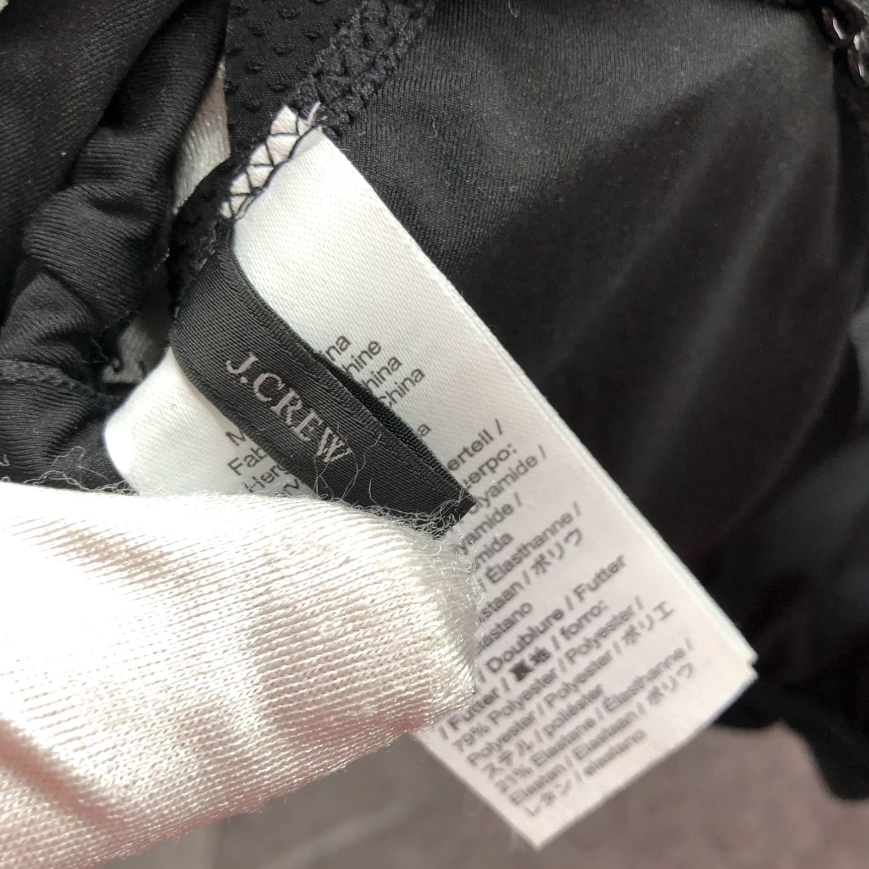 J.Crew J. Crew Scallop Pique V-Neck Bikini Top Womens XS Black Size XS / US 0-2 / IT 36-38 - 4 Thumbnail