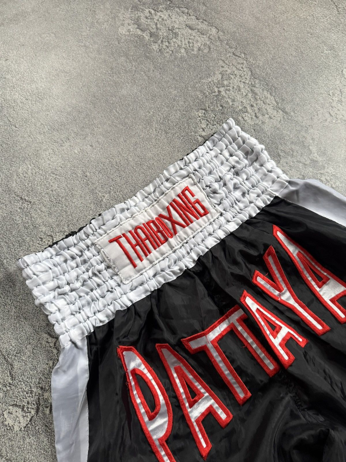 Other MuayThai M boxing 🥊 MMA kickboxing karate shorts 🩳 Pattaya Size US 32 / EU 48 - 2 Thumbnail