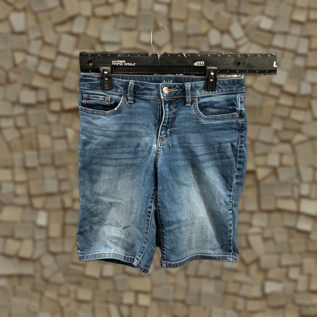 Vintage a.n.a Bermuda Shorts Womens Regular Size 8 Mid Rise Blue Denim 5-Pocket Bermuda Casual Wear Mens? No. Size 30" / US 8 / IT 44 - 1 Thumbnail