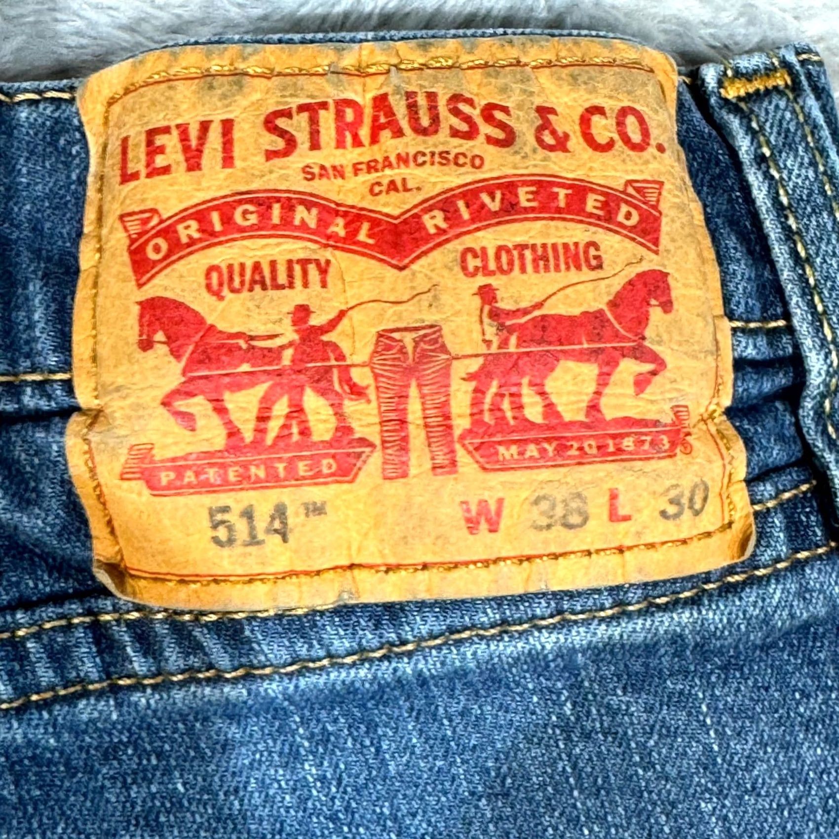 Levi's Levi's 514 Jeans 38 X 30 Blue Denim Mid-Rise 5-Pockets Straight Fit Zip Fly Mens Regular Size 38 Color Blue Jeans Size US 38 / EU 54 - 3 Thumbnail