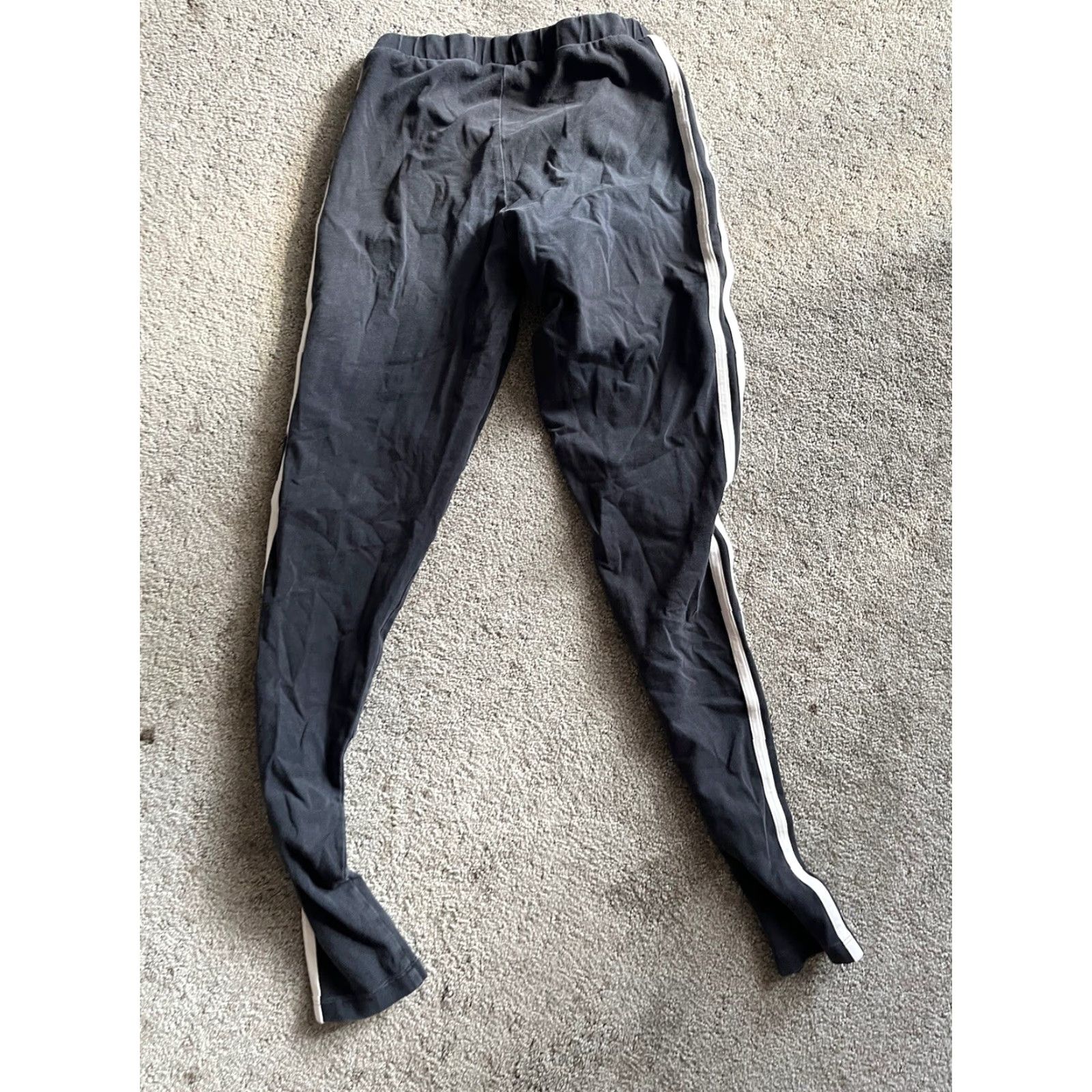 Adidas ADIDAS Leggings Workout Pants Women's XS Black Distressed 3-Stripes Skinny Inseam 28.5" Cotton Blend Sport Athletic Womens XS Black/White 90s? Size 26" / US 2 / IT 38 - 3 Thumbnail