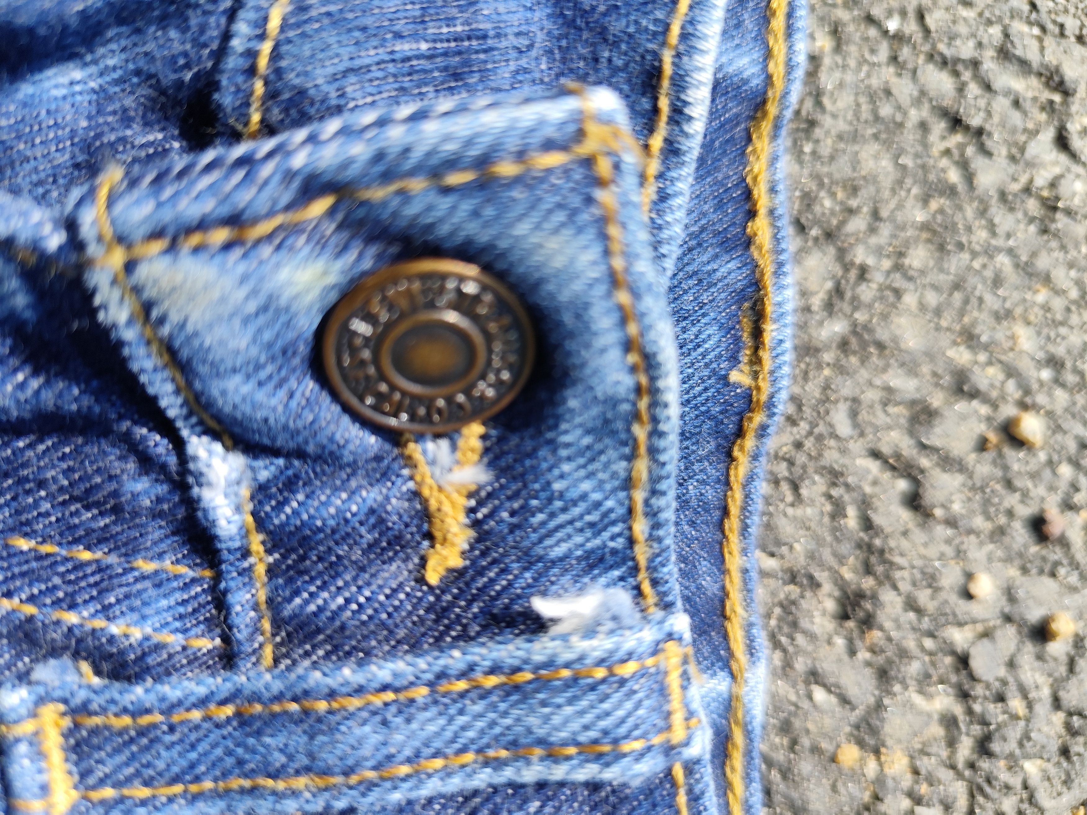 Levi's × Levi's Vintage Clothing × Vintage Vintage Levi's 517 Flare Bootcut Denim B_J/1124/6 Size 25" / US 0 / IT 36 - 6 Thumbnail