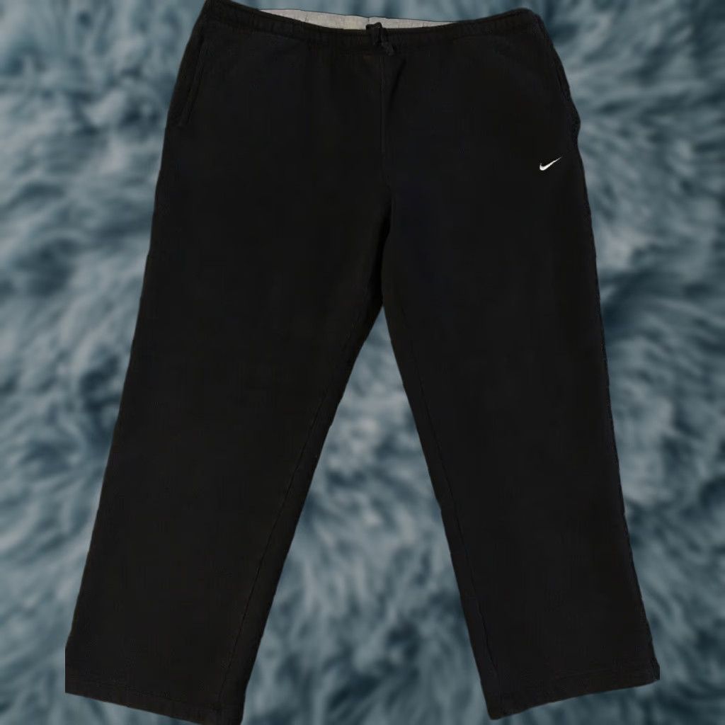 Nike VINTAGE Nike Sweatpants Swoosh Black XL Track Activewear Men 90s Grunge Hip Hop Basketball Travis Scott 90s Size US 36 / EU 52 - 1 Thumbnail