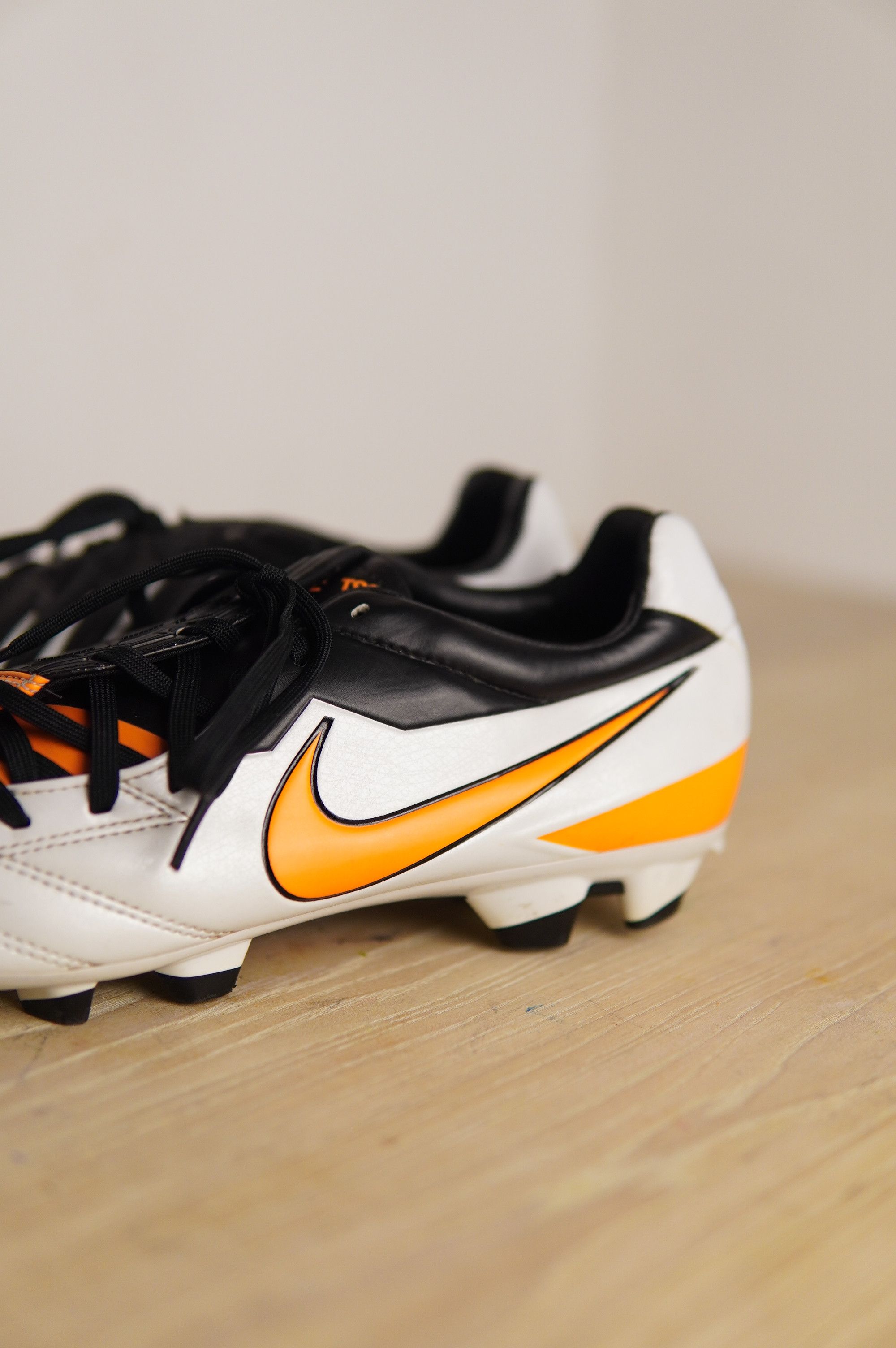 Nike Nike T90 Laser FG Total 90 Soccer Cleats 472562-480 Size US 8 / EU 41 - 8 Thumbnail