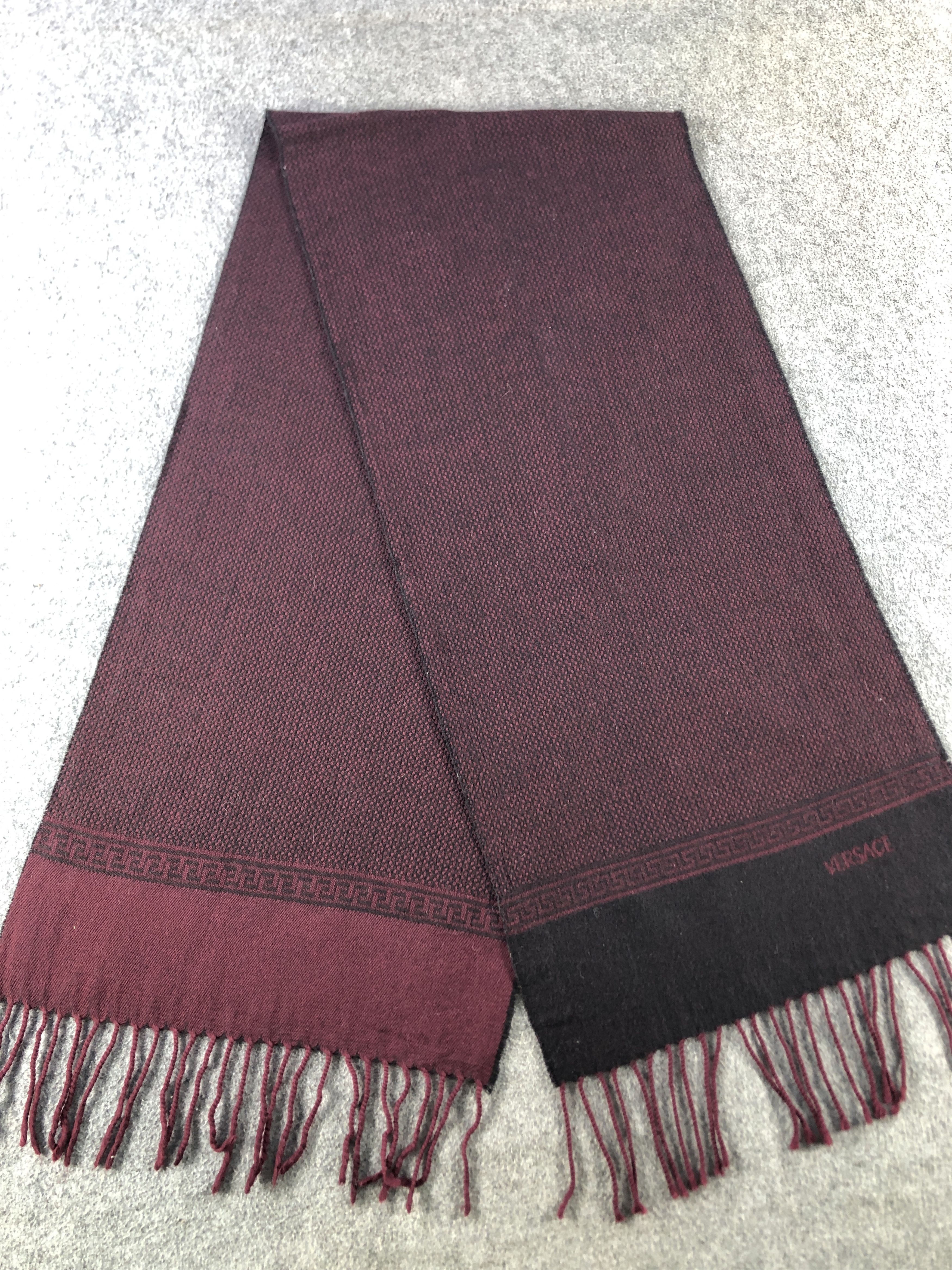 Versace Versace Wool Scarf / Muffler / Neckwear P757 Size ONE SIZE - 3 Thumbnail