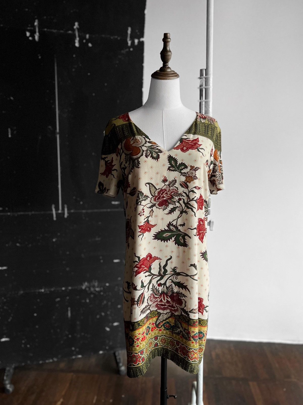 Designer × Desigual Desigual Womens Floral Printed V-Neck Tunic Dress Size S / US 4 / IT 40 - 6 Thumbnail