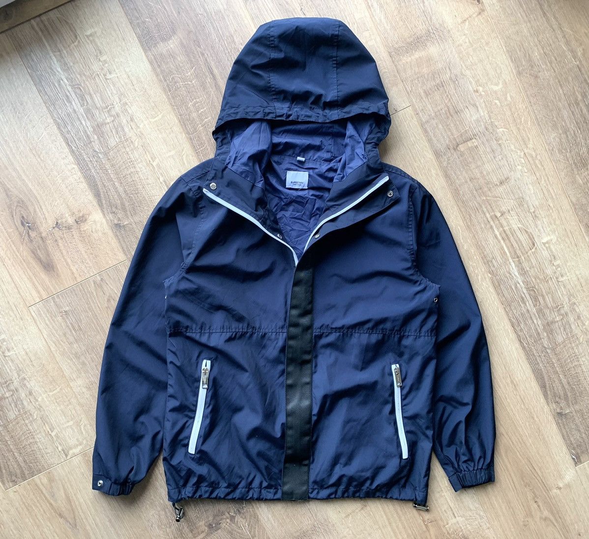 Burberry Burberry navy light jacket Size US S / EU 44-46 / 1 - 1 Thumbnail