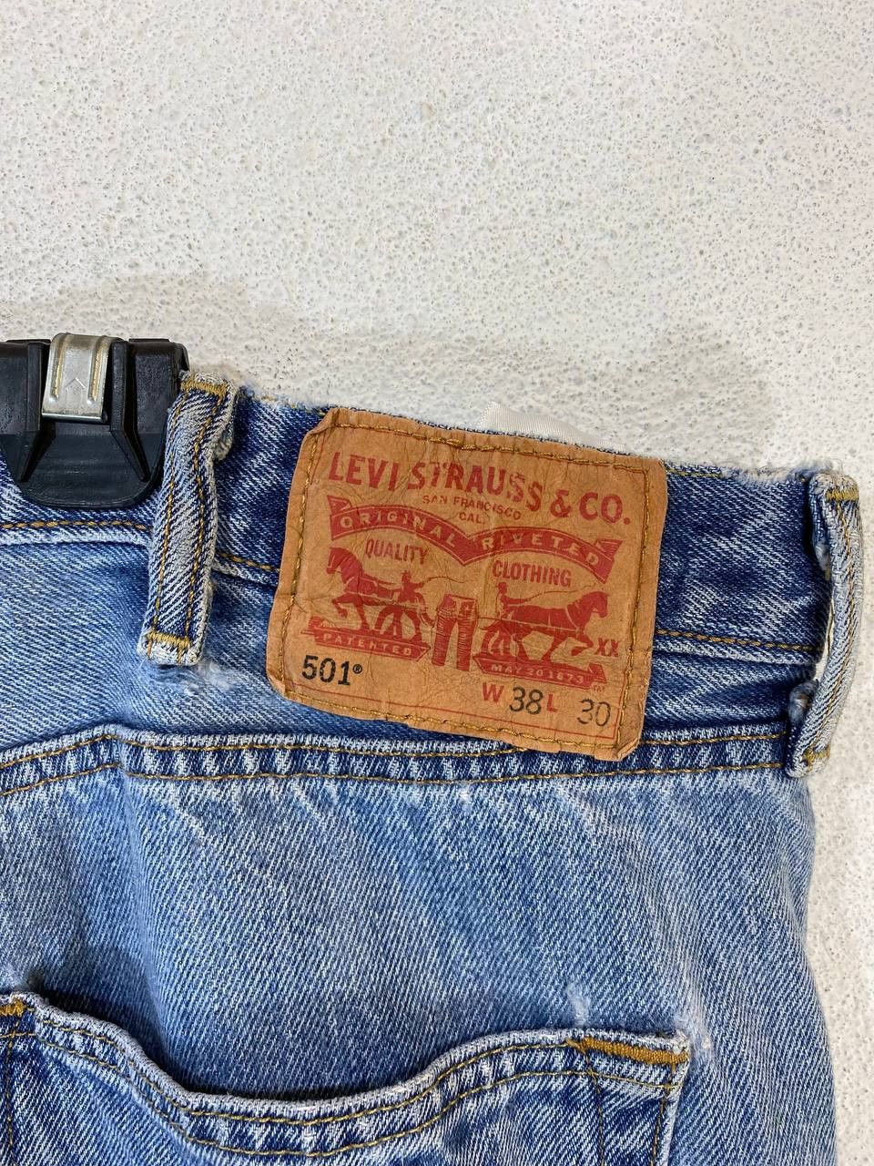 Levi's levis 501 lightwash denim nice design Size US 40 / EU 56 - 2 Thumbnail