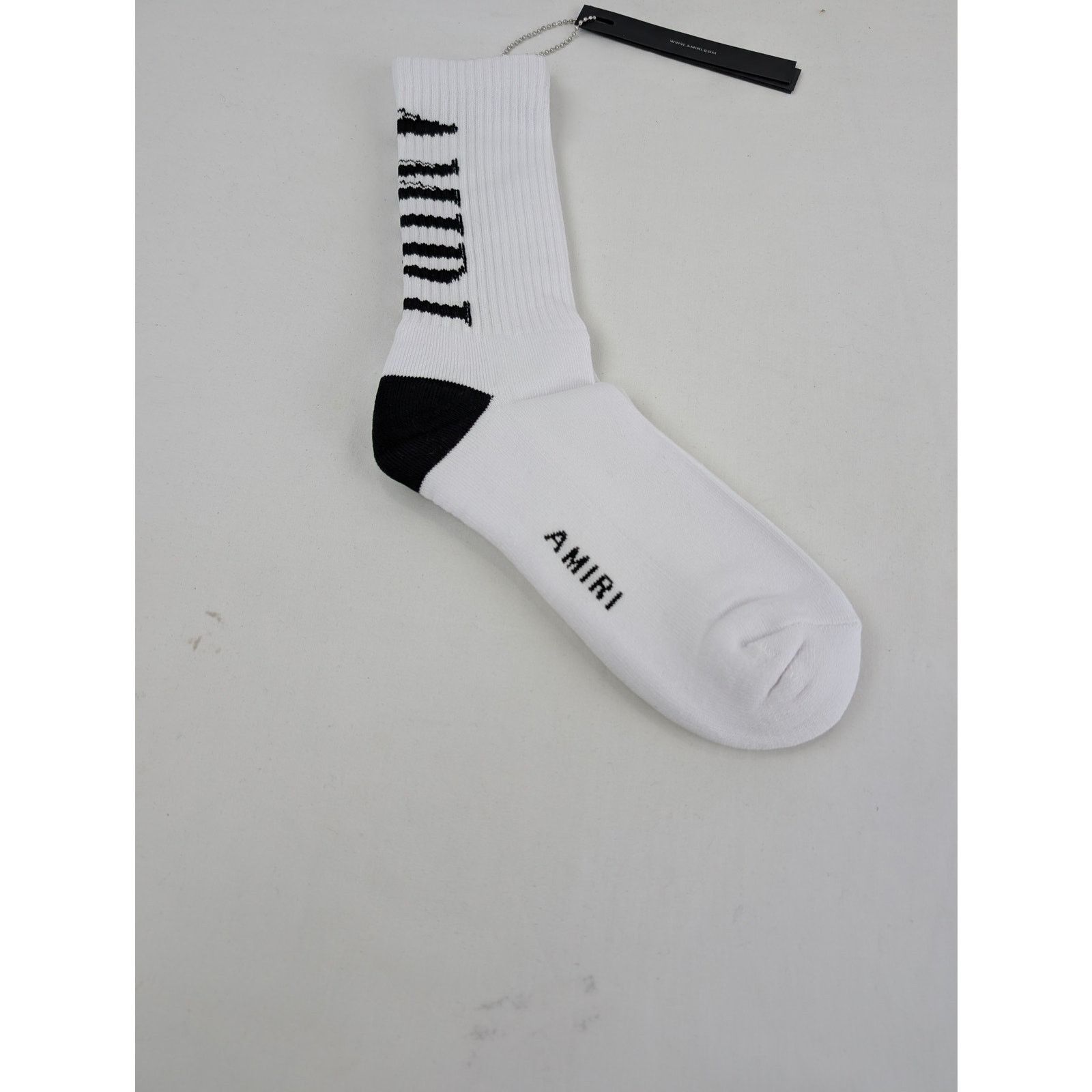 Amiri o1rshd1 Q:2 / Size: 43-44 / Amiri Vertical Logo Socks Size ONE SIZE - 6 Thumbnail