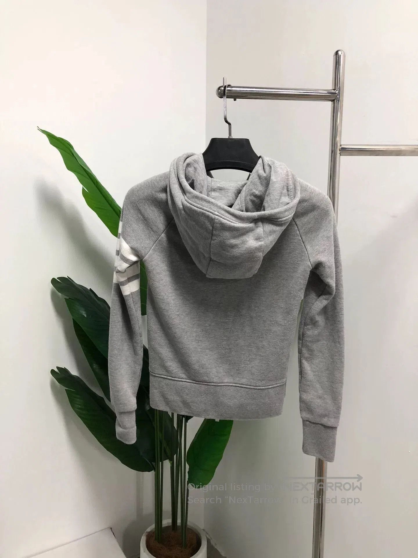 Thom Browne thom browne classic stripe hoodie in gray. Size US S / EU 44-46 / 1 - 2 Thumbnail