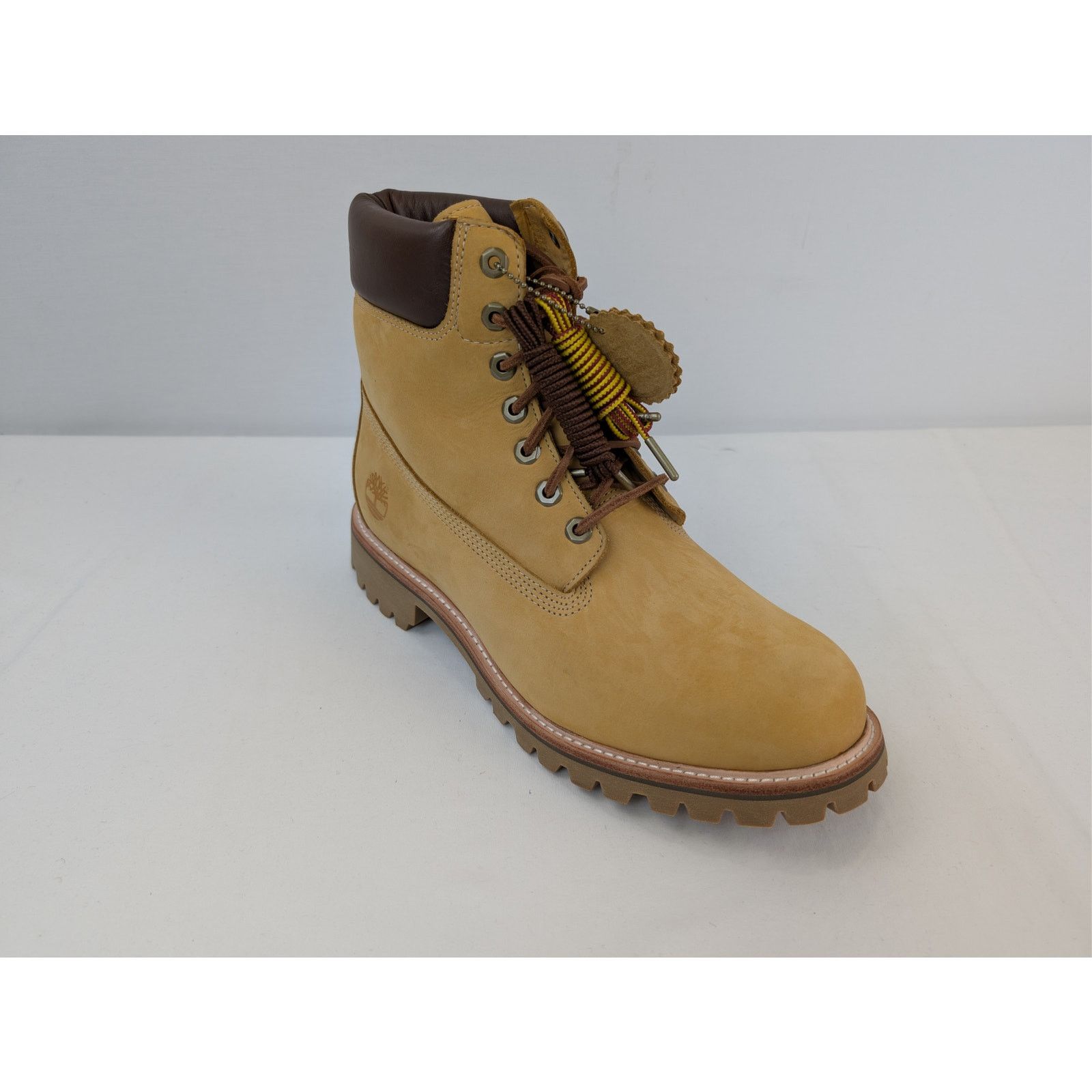 Timberland o1rshd1 Luxe Mid Lace Waterproof Boots in Wheat Nubuck Size US 10 / EU 43 - 3 Thumbnail