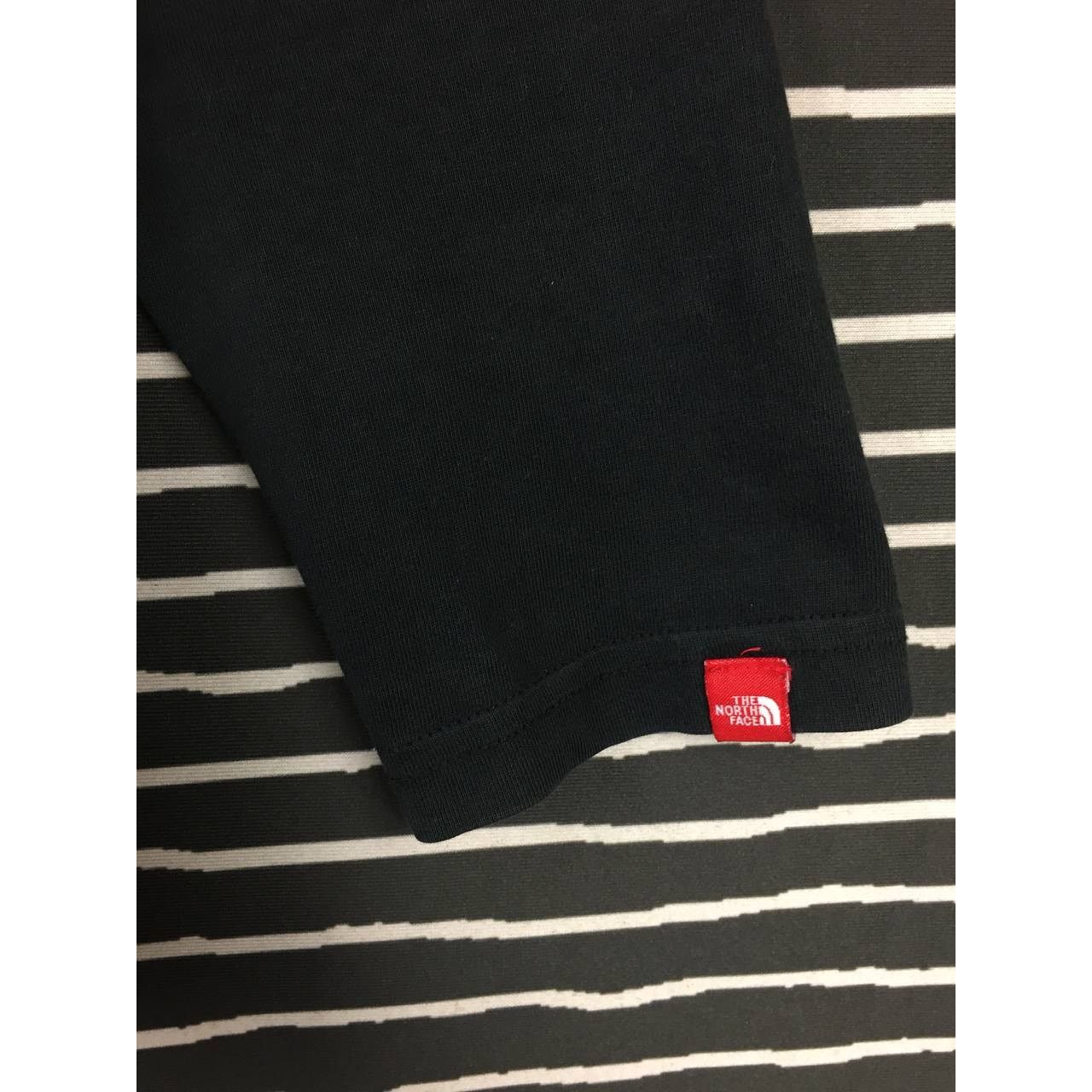 The North Face The North Face TNF Big Logo Outdoor Pocket Longsleeve Tee Size US M / EU 48-50 / 2 - 13 Thumbnail