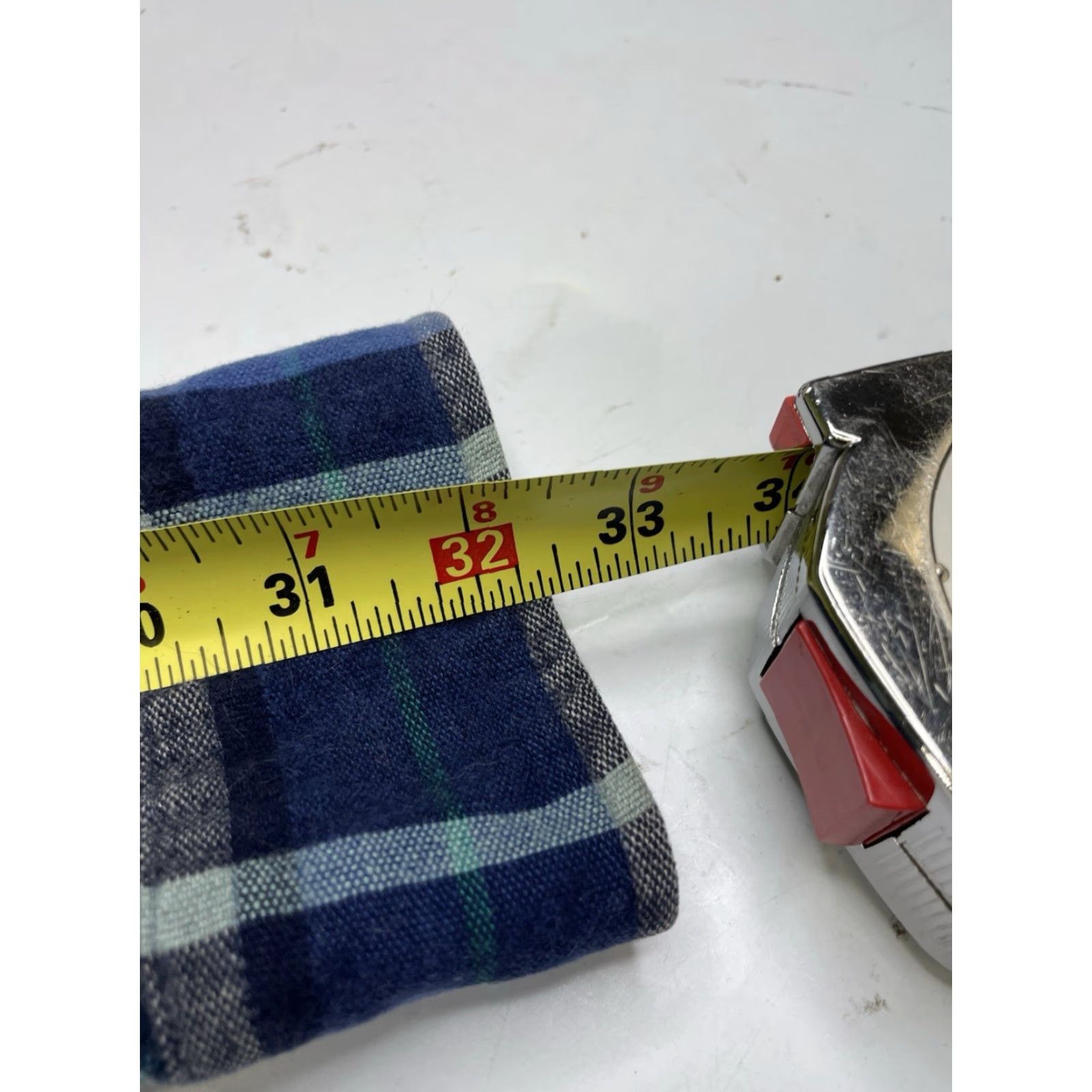 Vintage VINTAGE L.L. Bean Men’s XLT Chamois Cloth Long Sleeve Button-Up Shirt Blue Plaid Shirt Size US XL / EU 56 / 4 - 4 Thumbnail