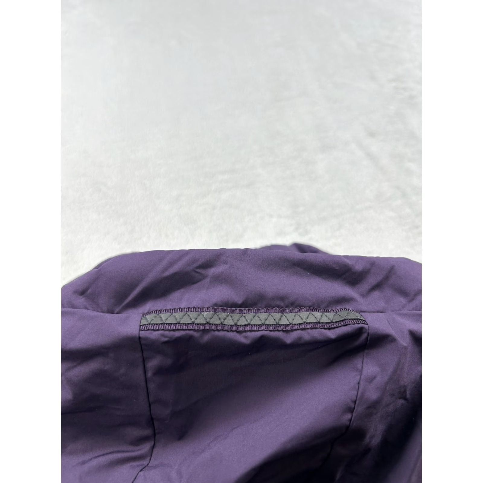 Lululemon VINTAGE Lululemon Puffer Jacket Womens 8 Down Hooded Zip Pockets 800 Fill Purple Long Sleeve Shirt Womens Size M / US 6-8 / IT 42-44 - 8 Thumbnail