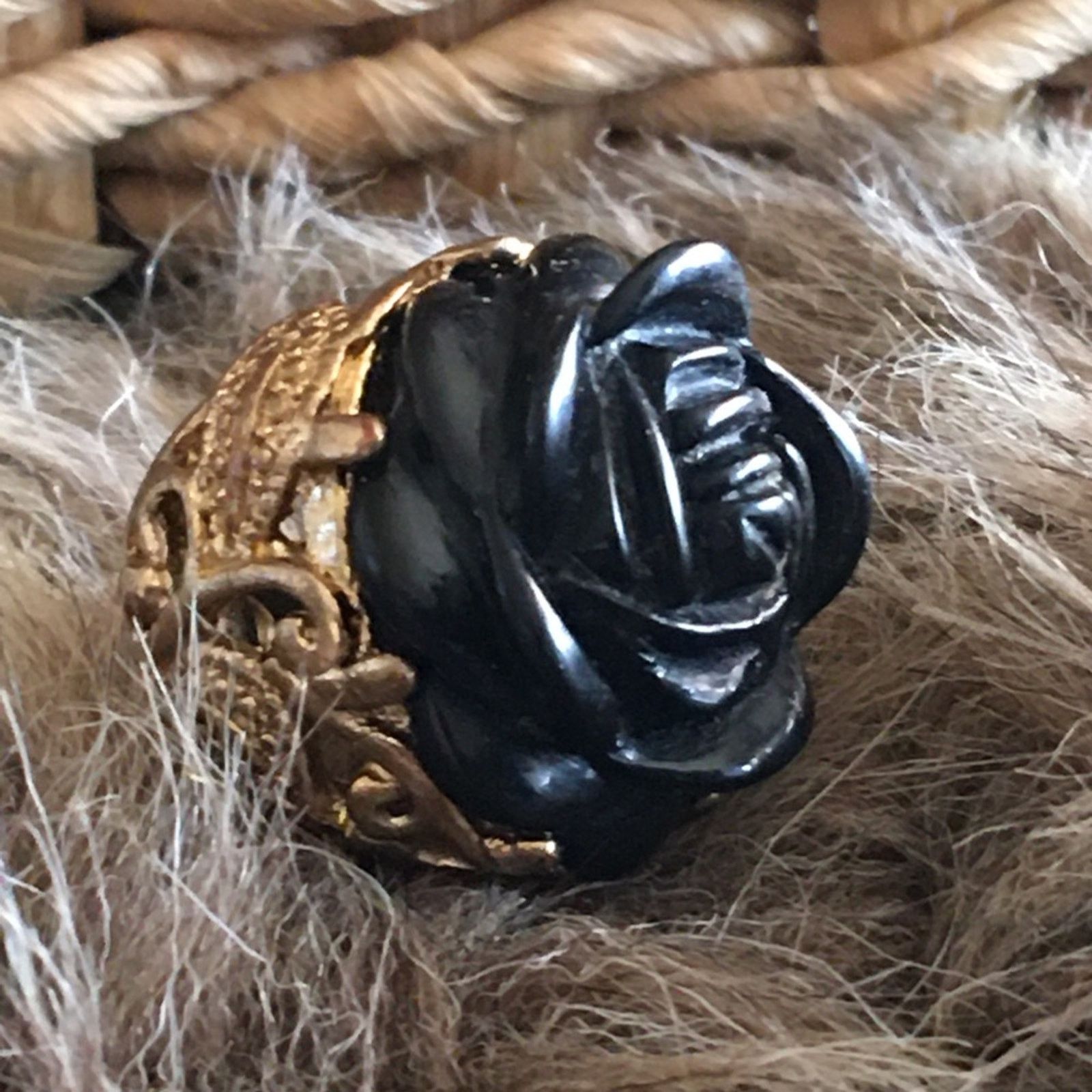Vintage Vintage 80s black rose antique gold filigree ring Size ONE SIZE - 1 Thumbnail