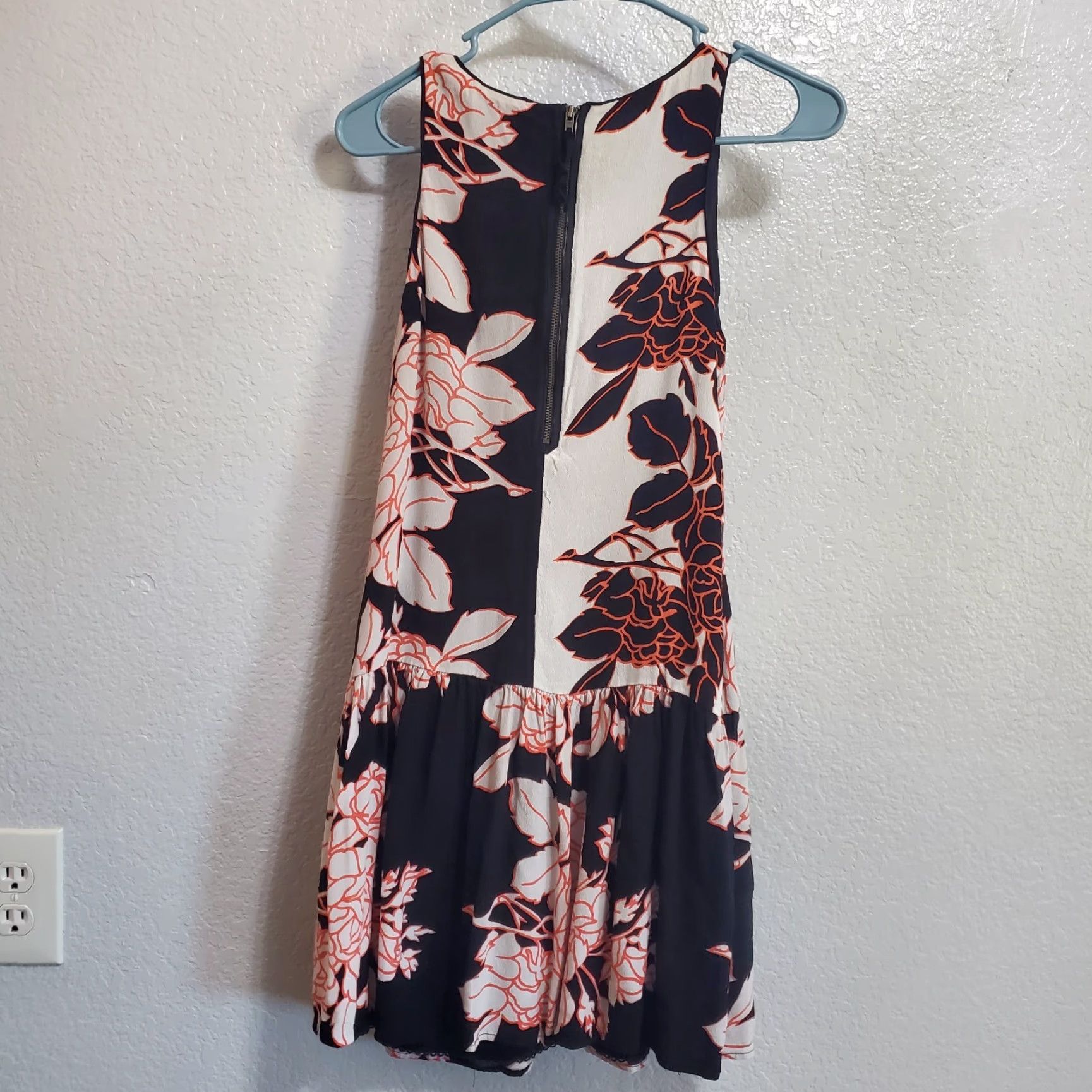 Anthropologie Anthropologie Maeve Photoflora Dress Womens 2 Black White Floral Drop Waist Size XS / US 0-2 / IT 36-38 - 6 Thumbnail
