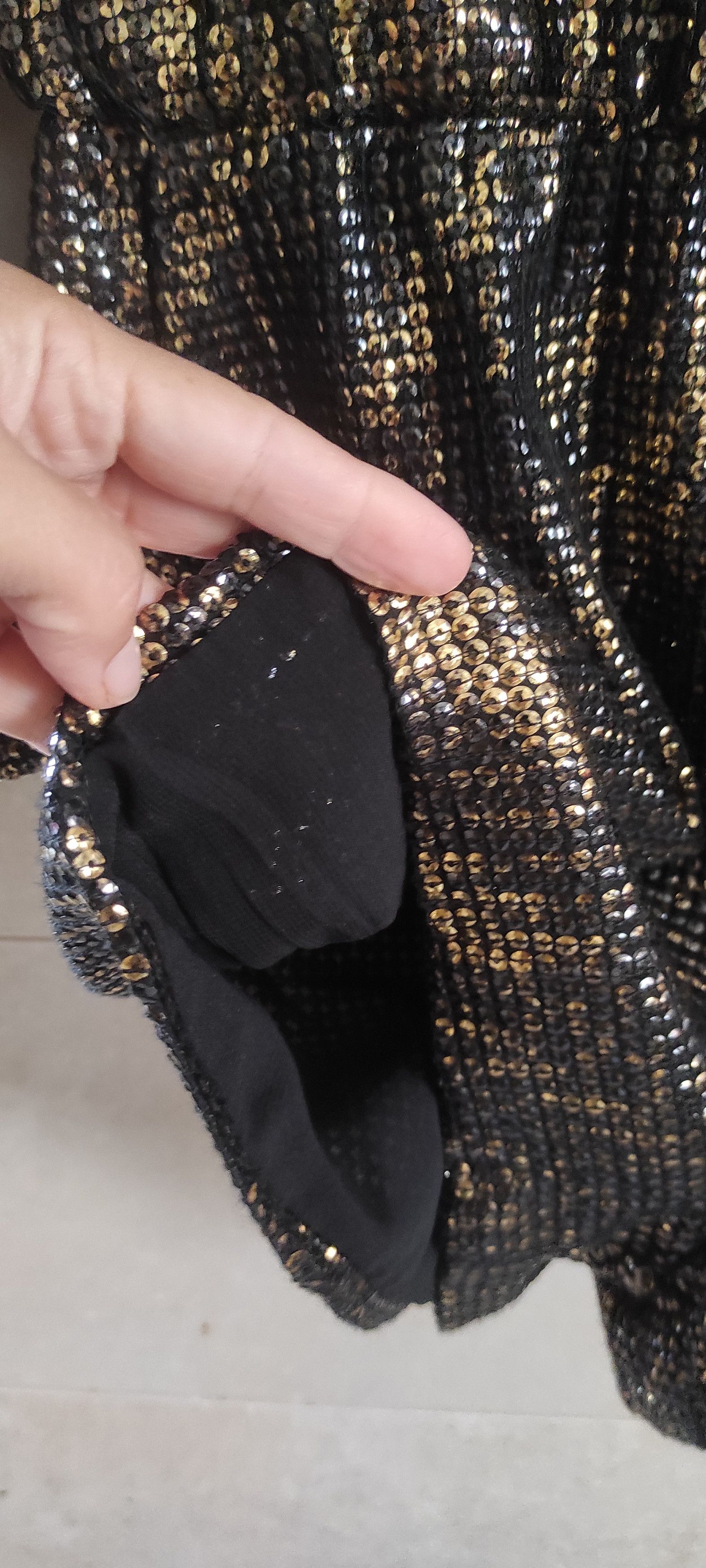 Zara ZARA Jumpsuit Gold Sequin Black Metallic Long Sleeve Romper Size 26" / US 2 / IT 38 - 11 Thumbnail