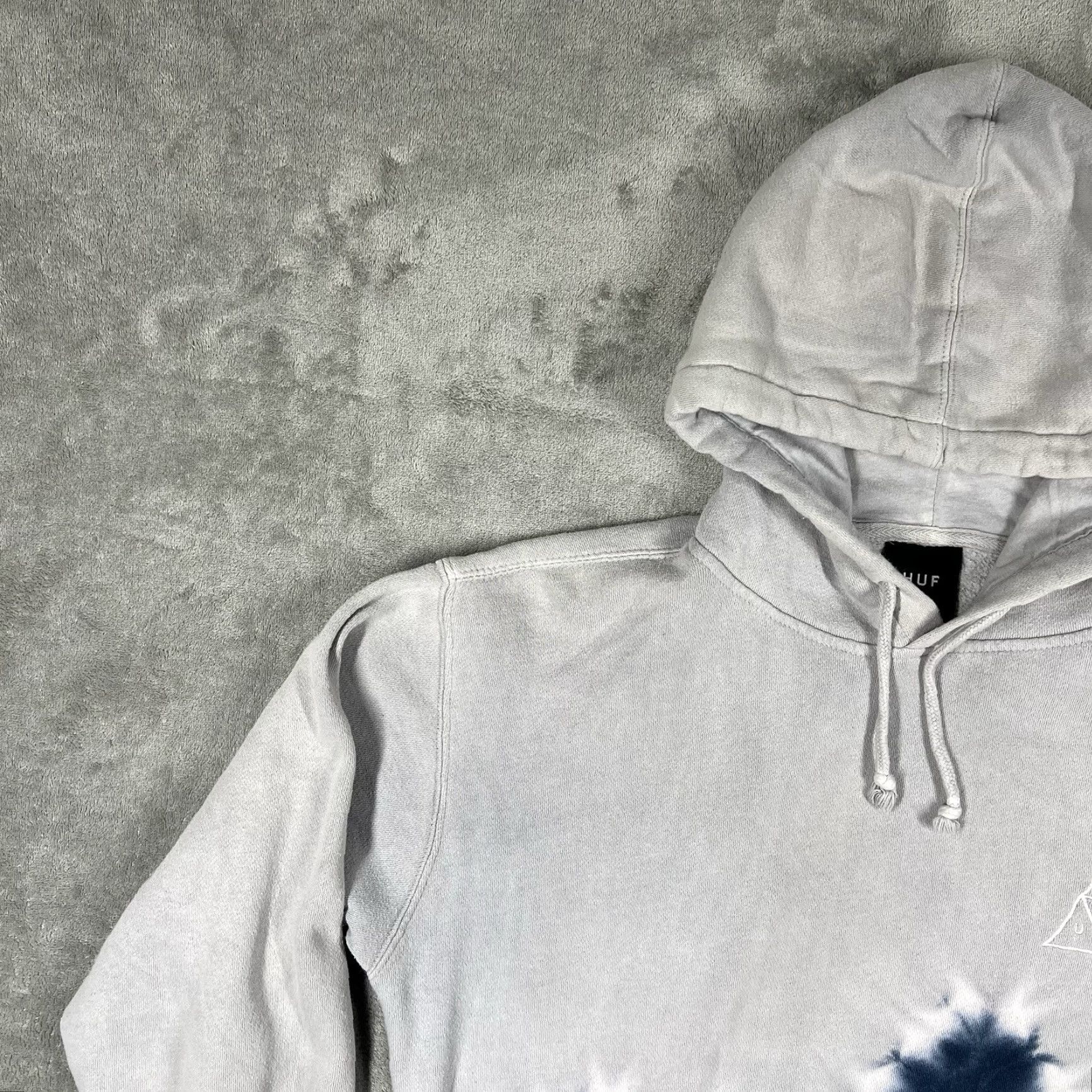 Huf HUF Worldwide Hoodie Mens Medium Tie Dye Navy Blue Gray Pullover Sweatshirt Long Sleeve Hooded Pockets Embroidered Logo Multicolor California? Size US M / EU 48-50 / 2 - 2 Thumbnail