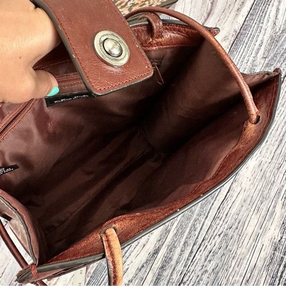 Wilsons Leather Vintage Wilson’s Leather Brown Leather Shoulder Bag Size ONE SIZE - 8 Thumbnail