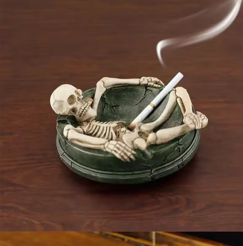 Japanese Brand Creative Personality Skull Resin Ashtray Size ONE SIZE - 4 Thumbnail