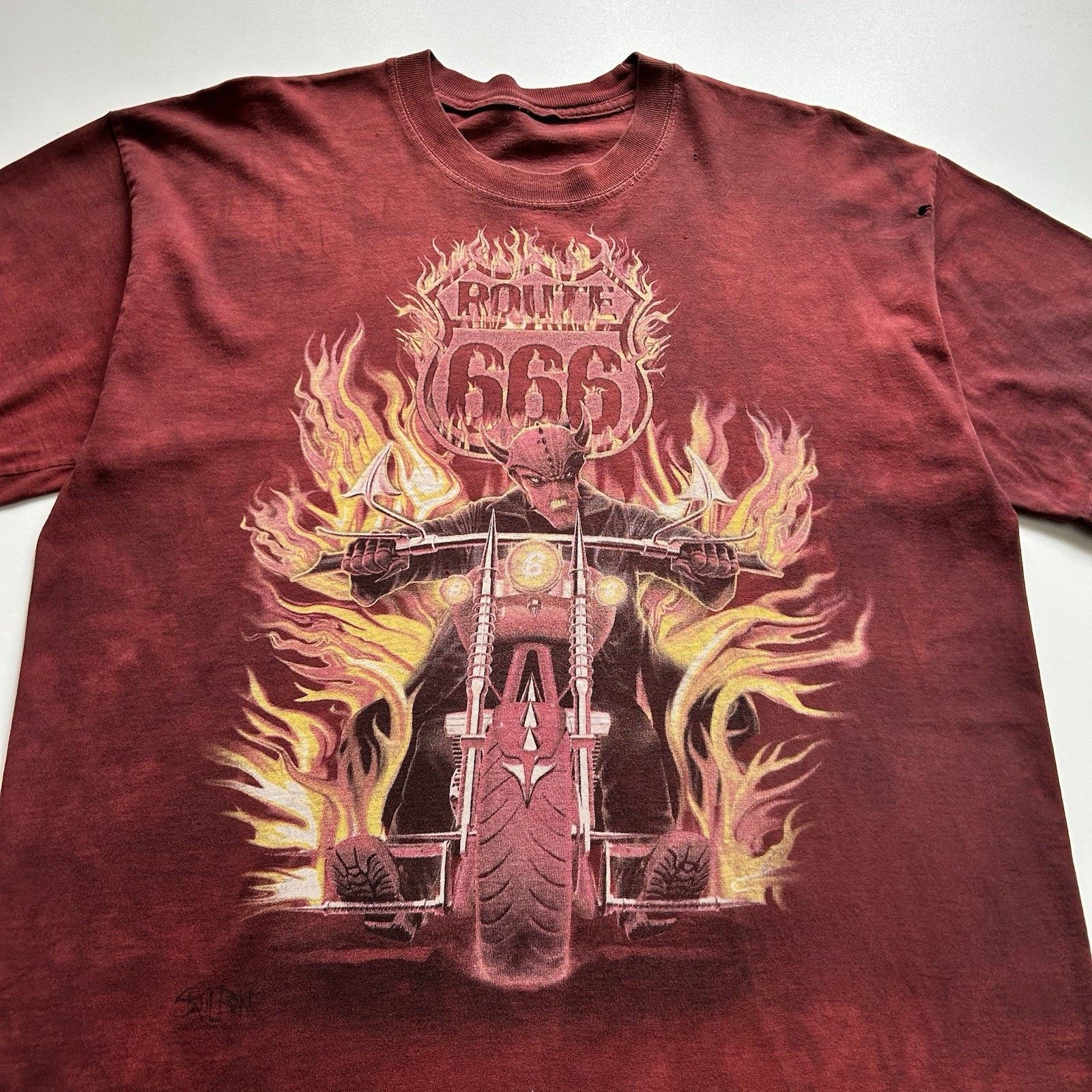 The Mountain Vintage Devil T-Shirt XL Burgundy The Mountain Art Parody Size US XL / EU 56 / 4 - 2 Thumbnail