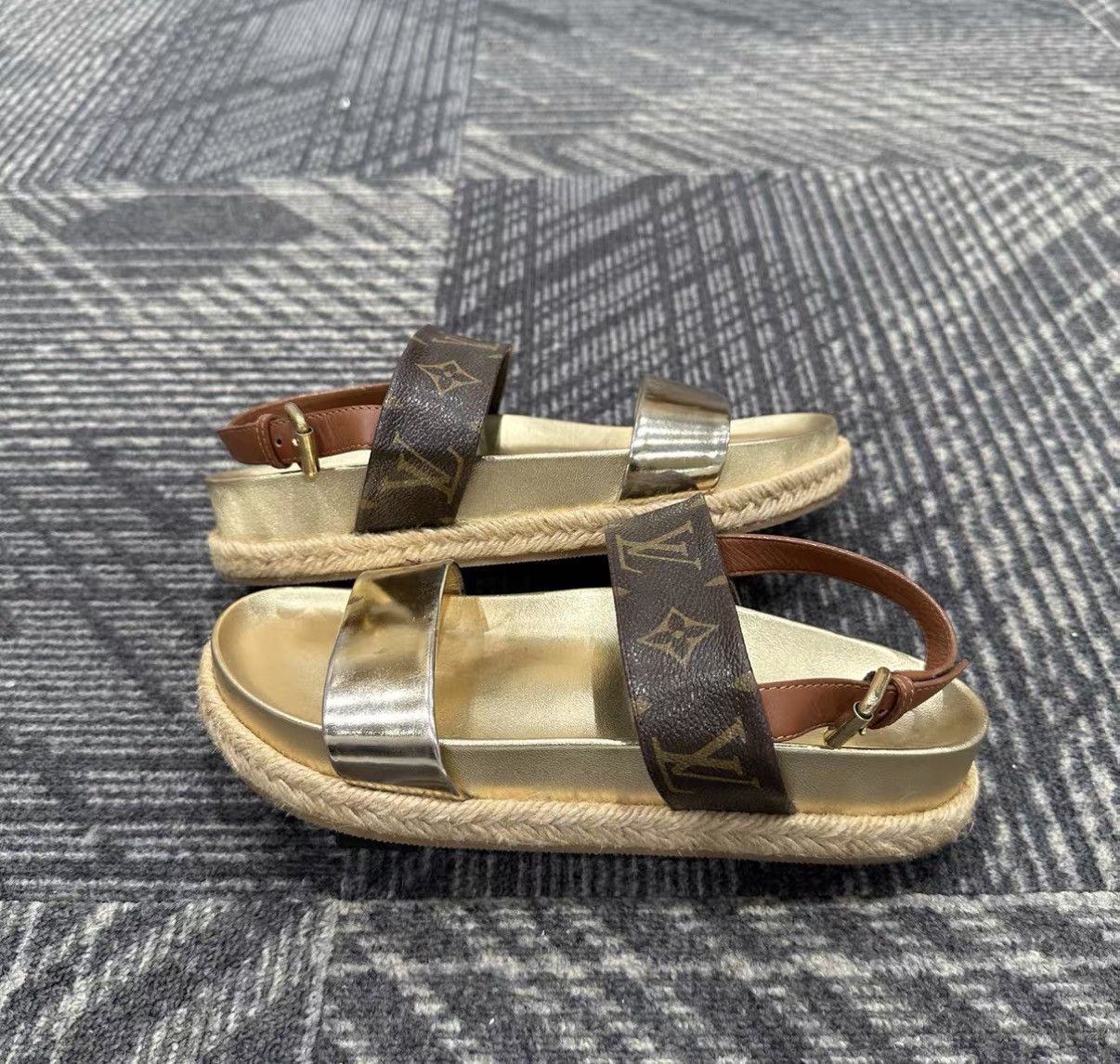 Louis Vuitton Louis Vuitton Monogram Slide Sandals J42 Size US 6 / IT 36 - 4 Thumbnail
