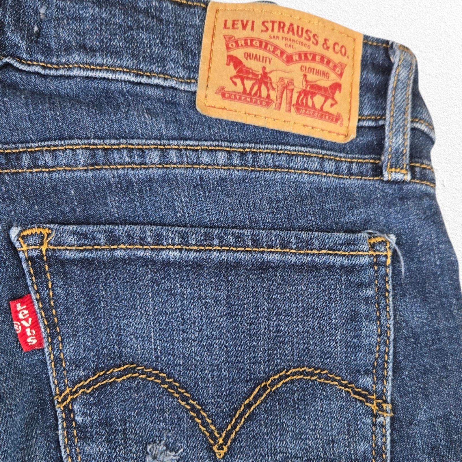 Levi's Levi's 711 Dark Distressed Low Rise Skinny Jeans Size 27 Size 27" / US 4 / IT 40 - 7 Thumbnail