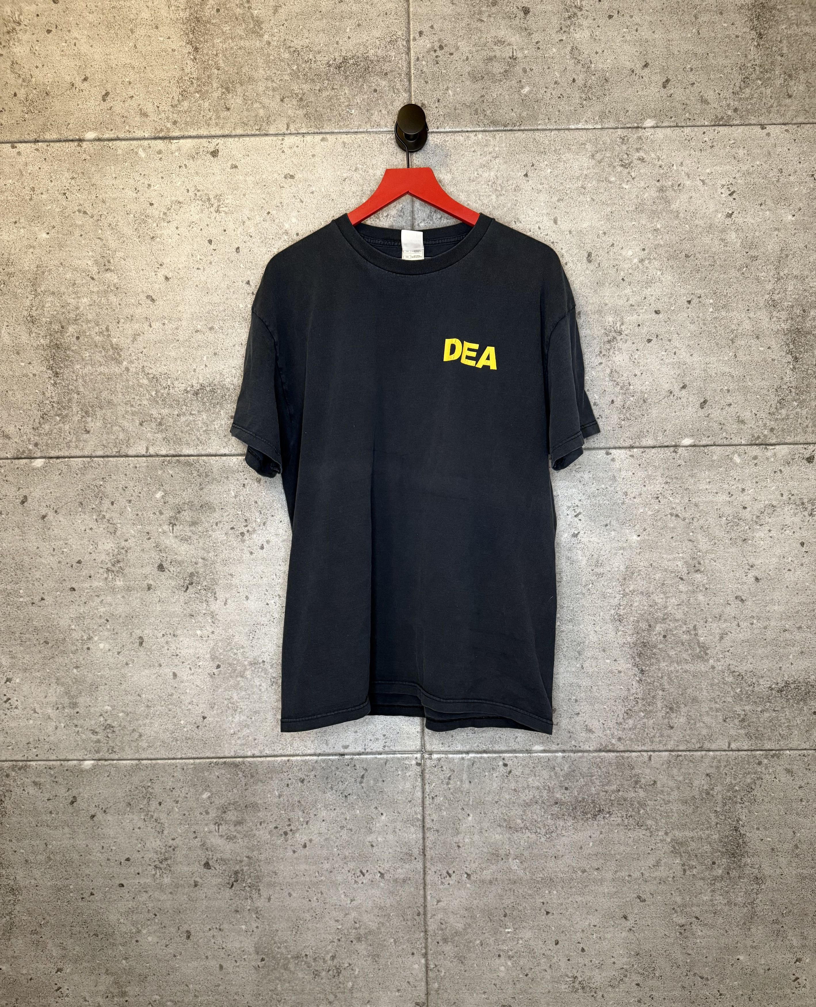 Vintage Vintage dea drunks enjoying alcohol t shirt Size US XL / EU 56 / 4 - 2 Thumbnail