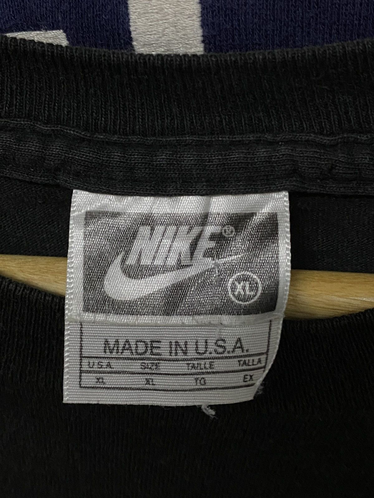 Nike Vintage nike center embroidery logo Size US XL / EU 56 / 4 - 4 Thumbnail