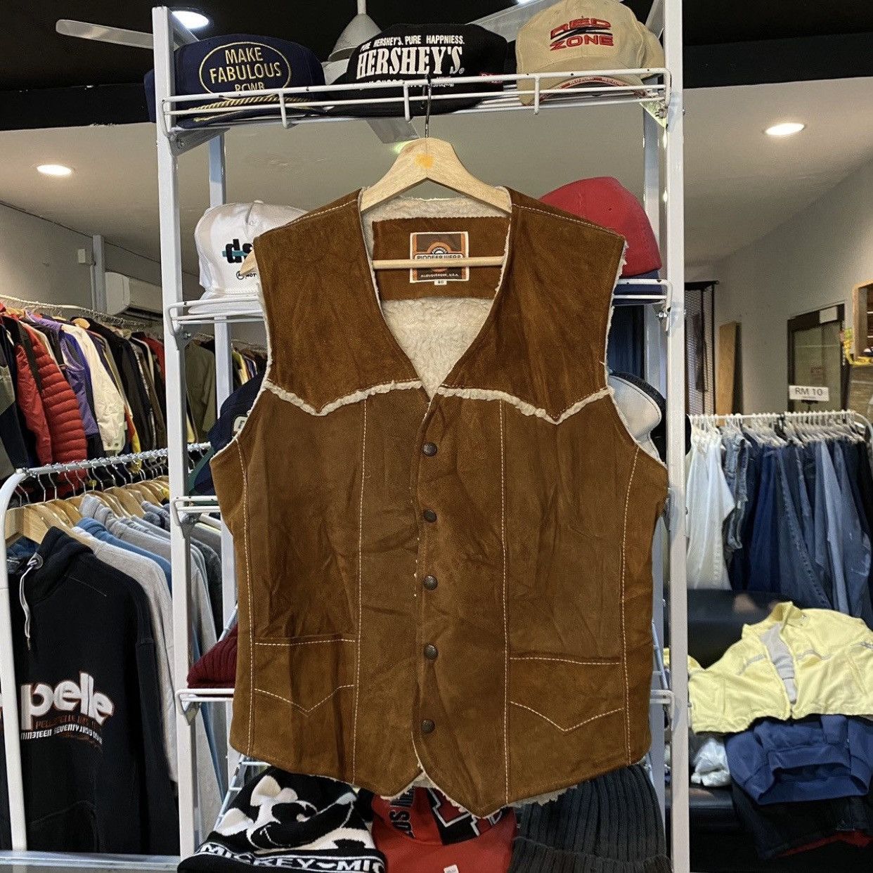 Cowboy Equipment Vintage Pioneer Wear Made in USA Leather Vest Size US M / EU 48-50 / 2 - 1 Thumbnail