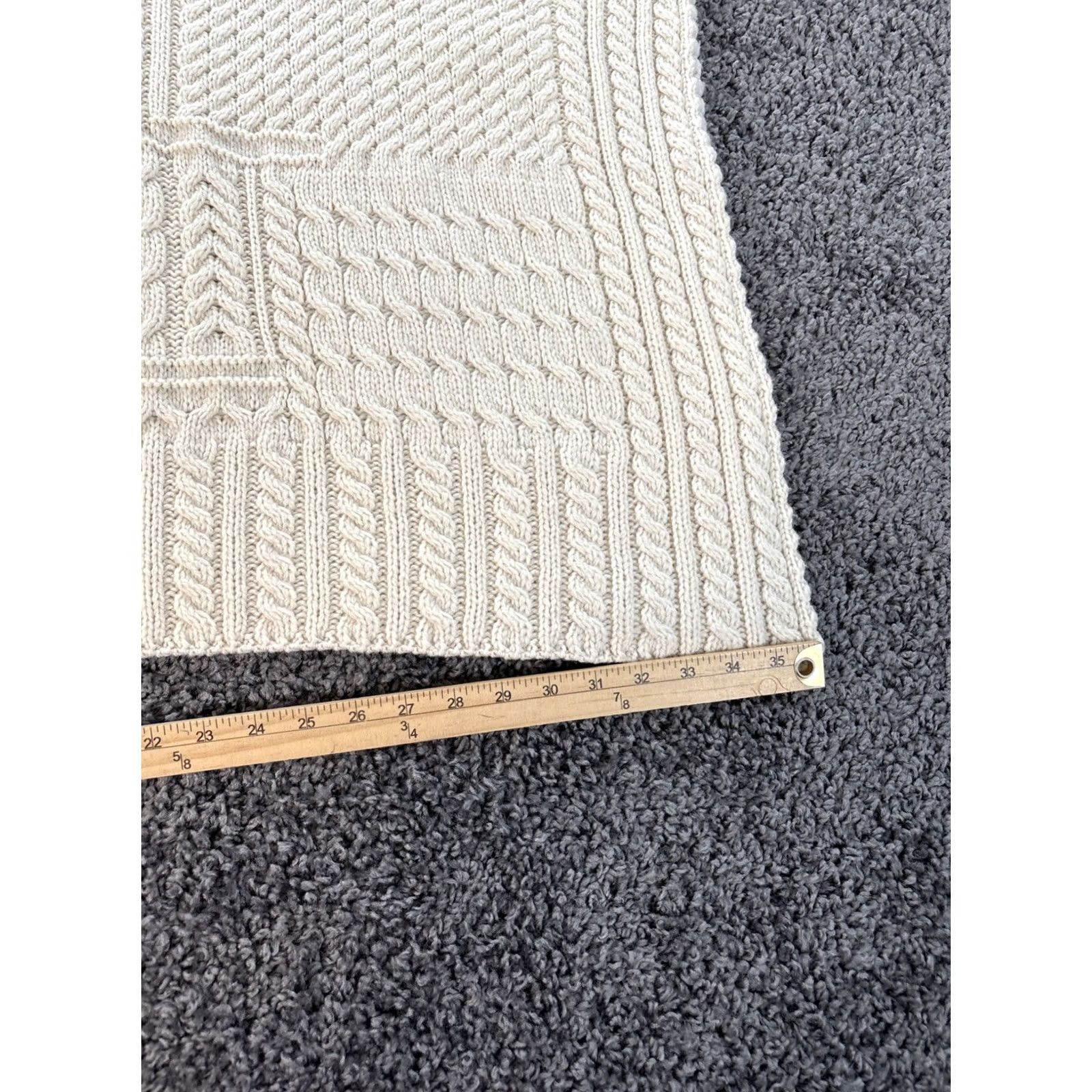 Vintage Carraig Donn Cable Poncho Aran Ivory Merino Wool Knit Size ONE SIZE - 3 Thumbnail