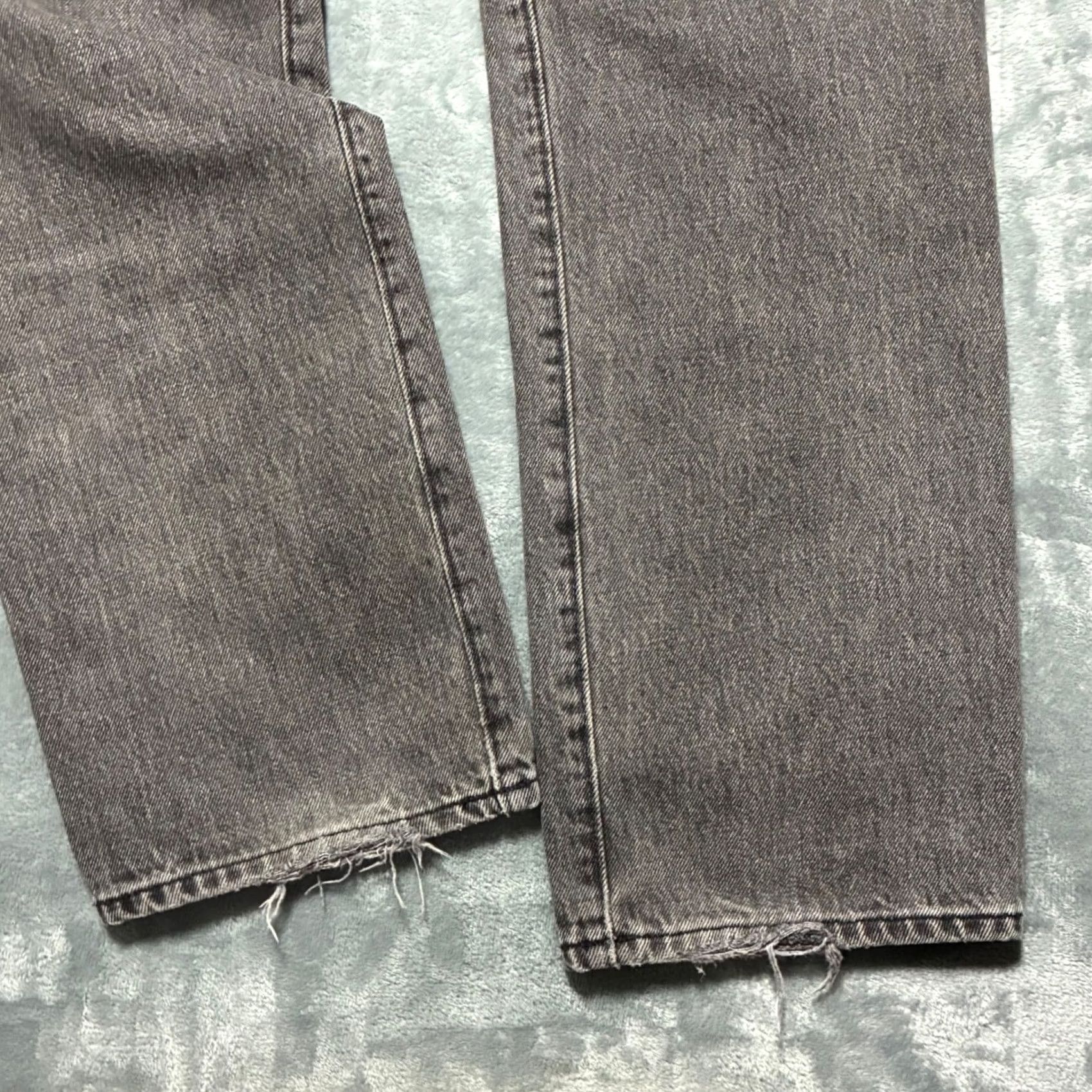 J.Crew J. Crew 770 Jeans Gray Wash Straight Men's 35x32 Distressed Denim Regular Waist 35 Size US 35 - 4 Thumbnail