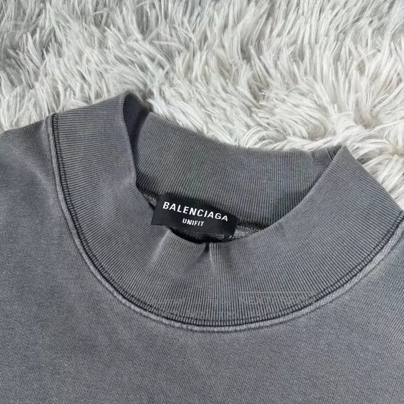 Balenciaga Balenciaga Sweatshirt Size US S / EU 44-46 / 1 - 4 Thumbnail