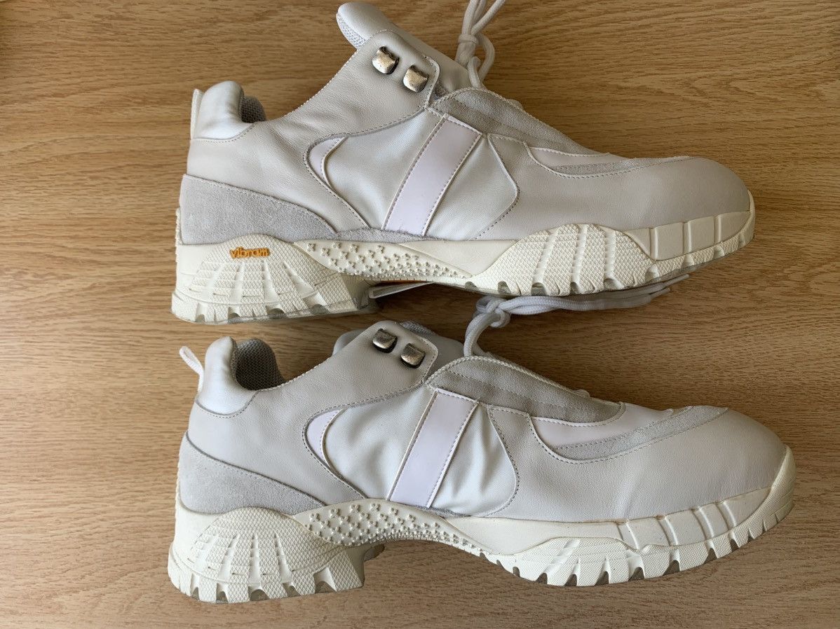 1017 ALYX 9SM 1017 ALYX 9SM White sneakers with Vibram sole. Size US 11 / EU 44 - 6 Thumbnail