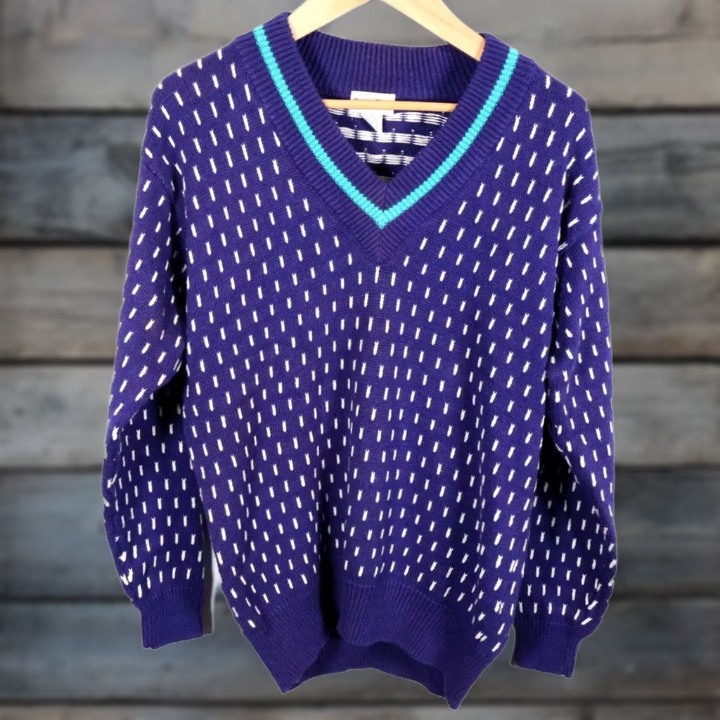 Vintage VINTAGE Boundary Waters Women's Large 90s Tennis Sweater Blue Birdseye V-Neck Cotton Ramie Blend Pullover Size L / US 10 / IT 46 - 1 Thumbnail