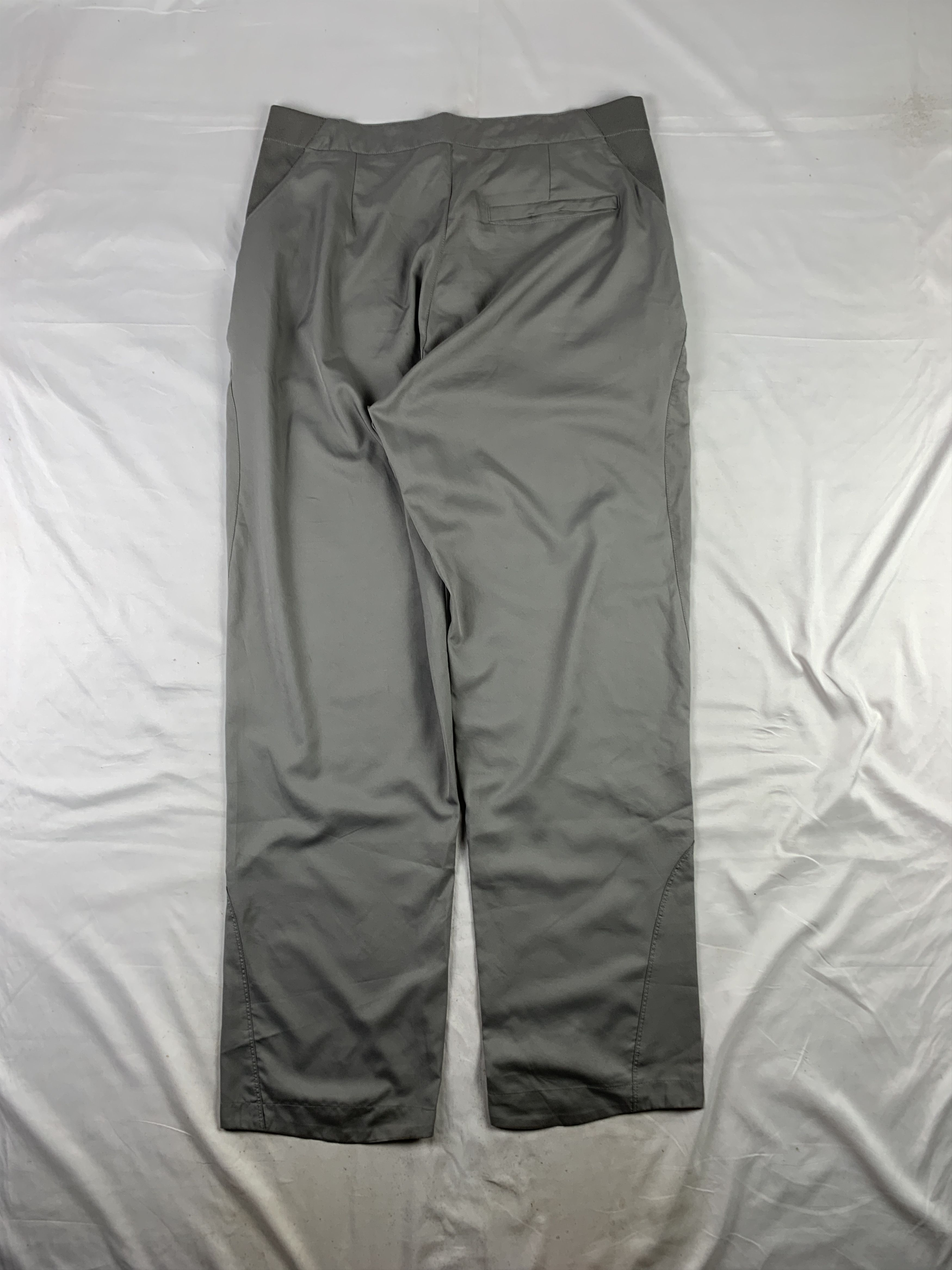Slam Jam × Umbro Umbro England FC Essentials Gray Track Pants (L) Size US 33 - 3 Thumbnail