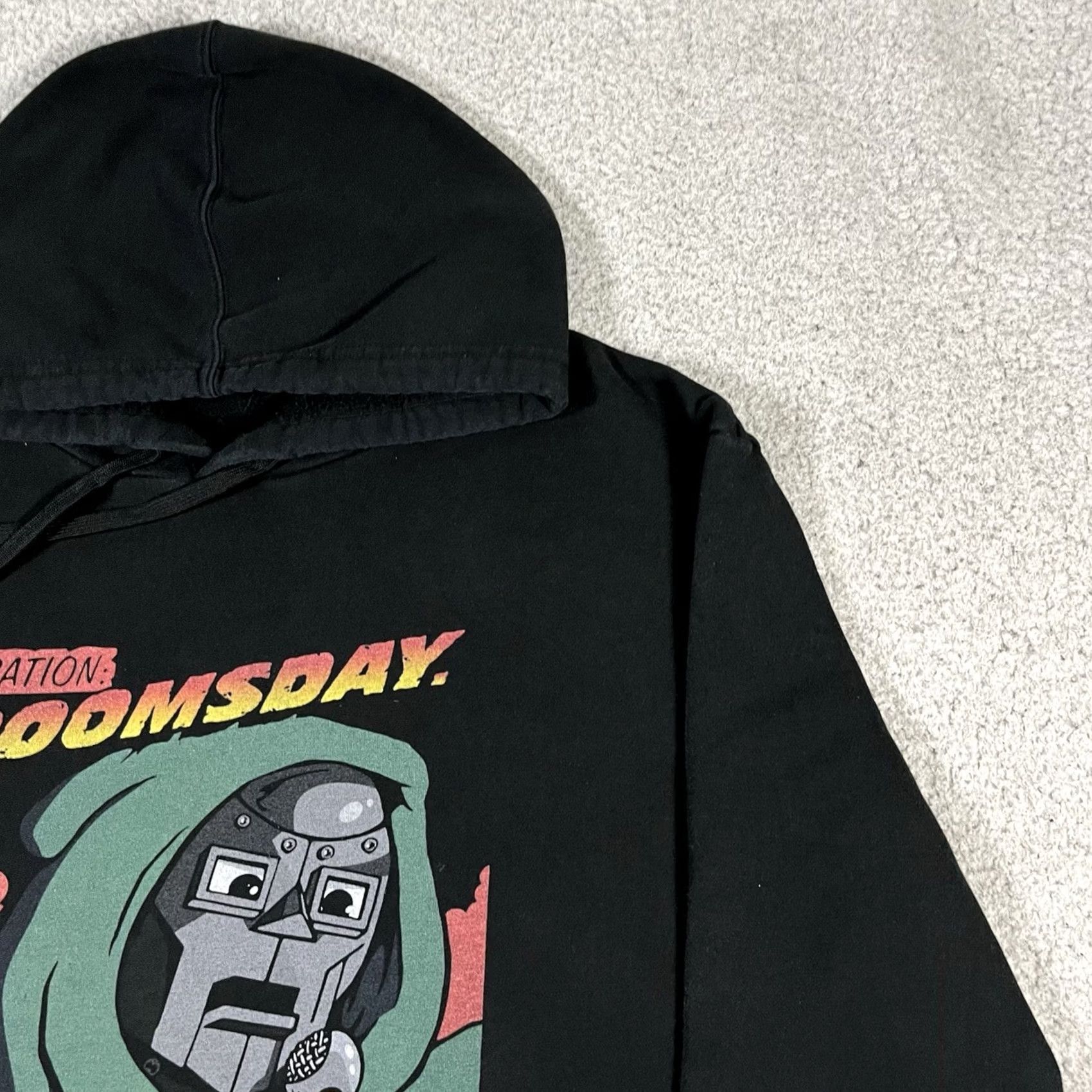 Vintage MF Doom Hoodie Mens XL Operation Doomsday Graphic Print Sweatshirt Hooded Pullover 90s Hip Hop Black Size US XL / EU 56 / 4 - 7 Thumbnail
