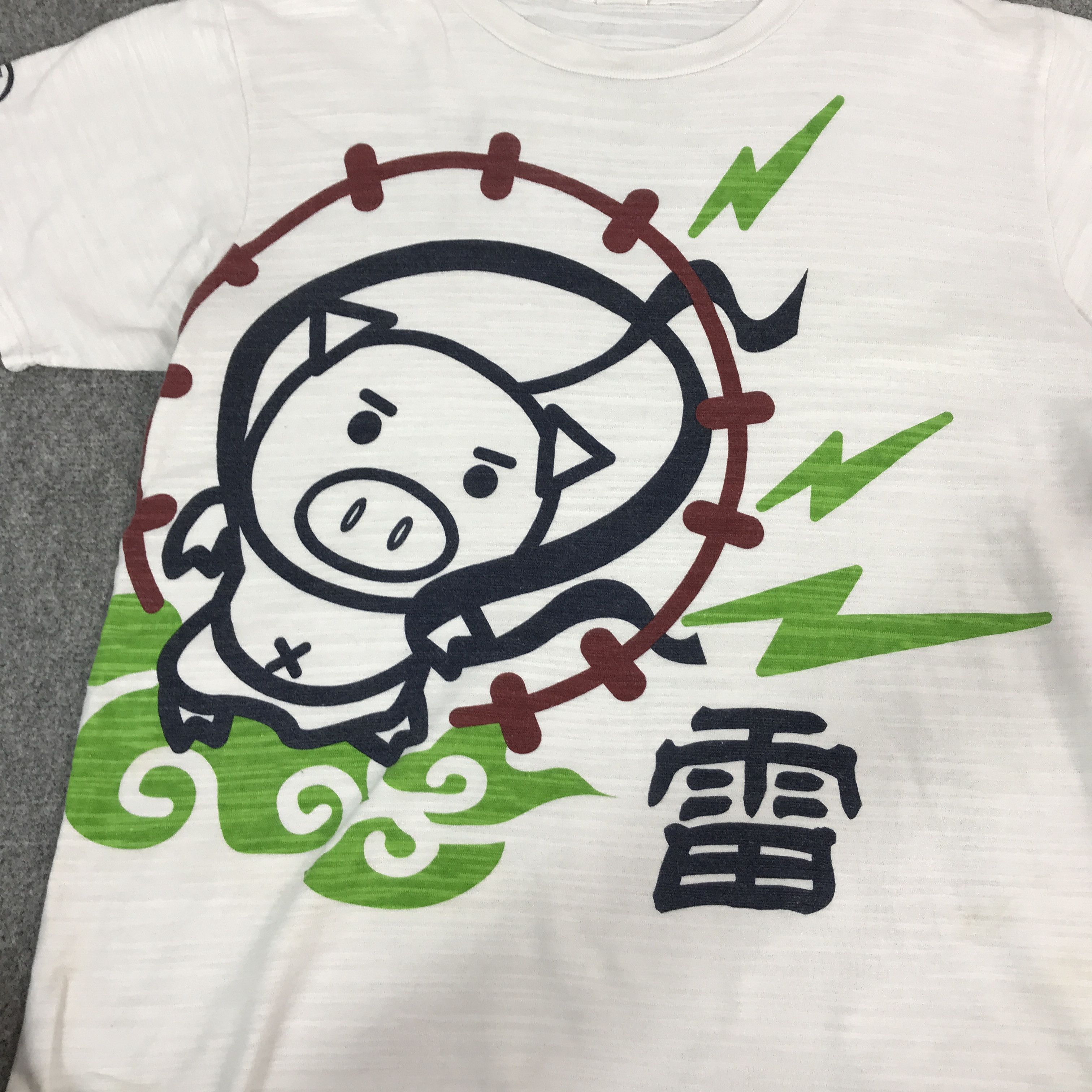 Japanese Brand Japanese word wear Pig design t-shirt Size US L / EU 52-54 / 3 - 10 Thumbnail