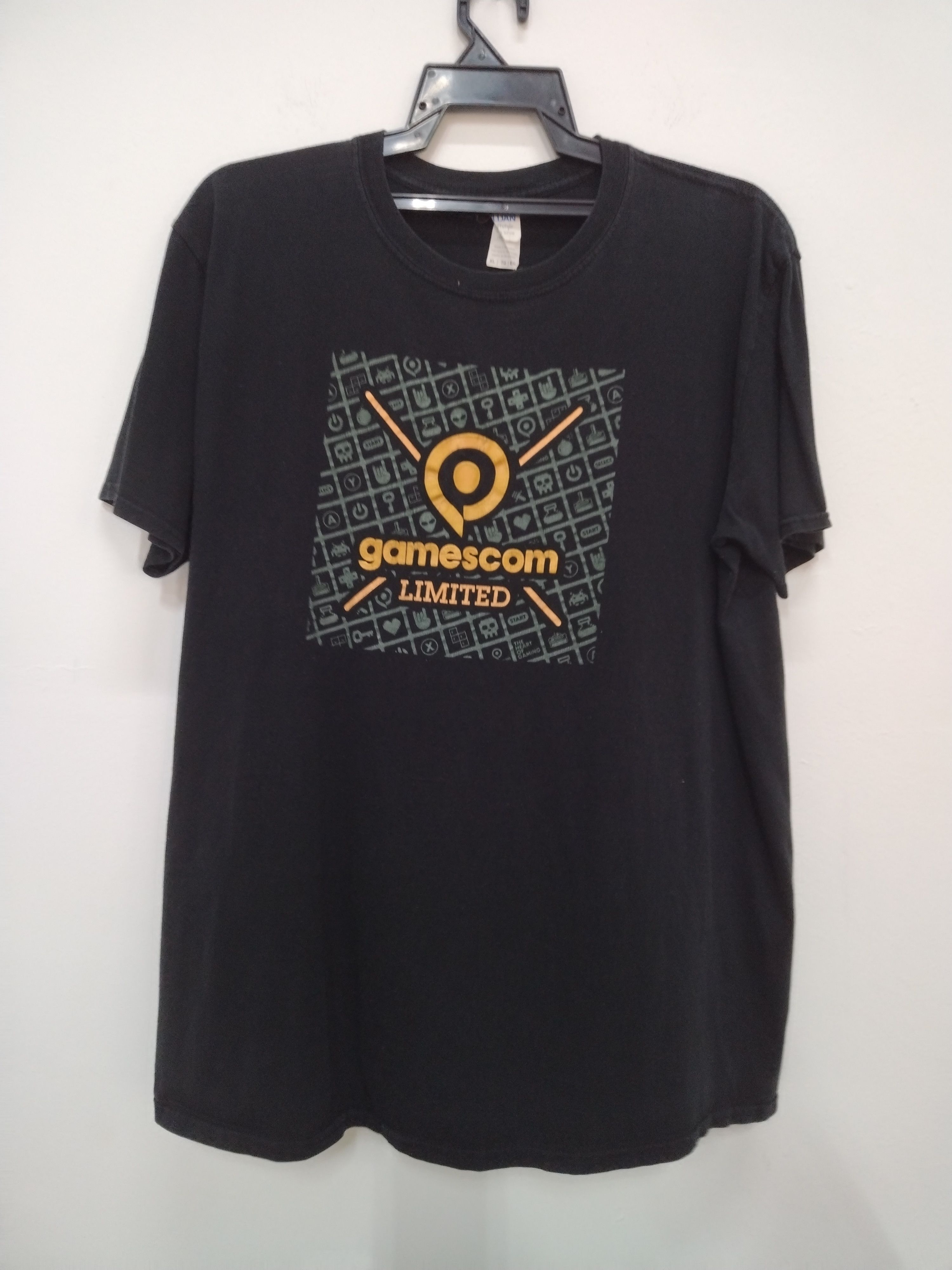The Game 💥Steals🔥VINTAGE EPIC GAMESCOM LIMETED NICE PRINTED T SHIRT Size US XL / EU 56 / 4 - 1 Thumbnail