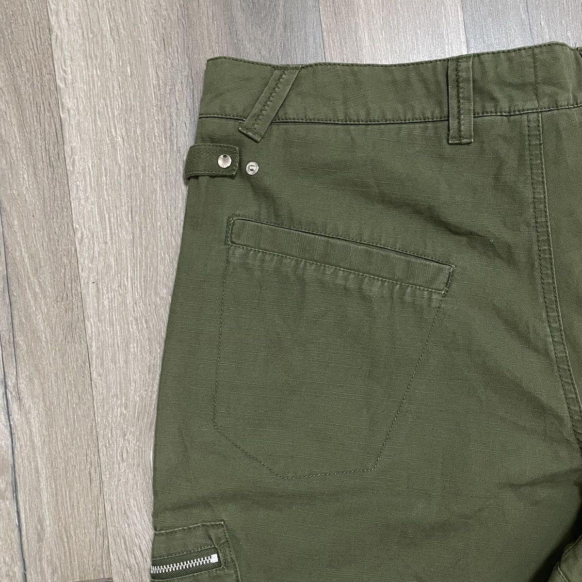 Nike Vintage Nike Multi cargo pants Size US 34 / EU 50 - 9 Thumbnail