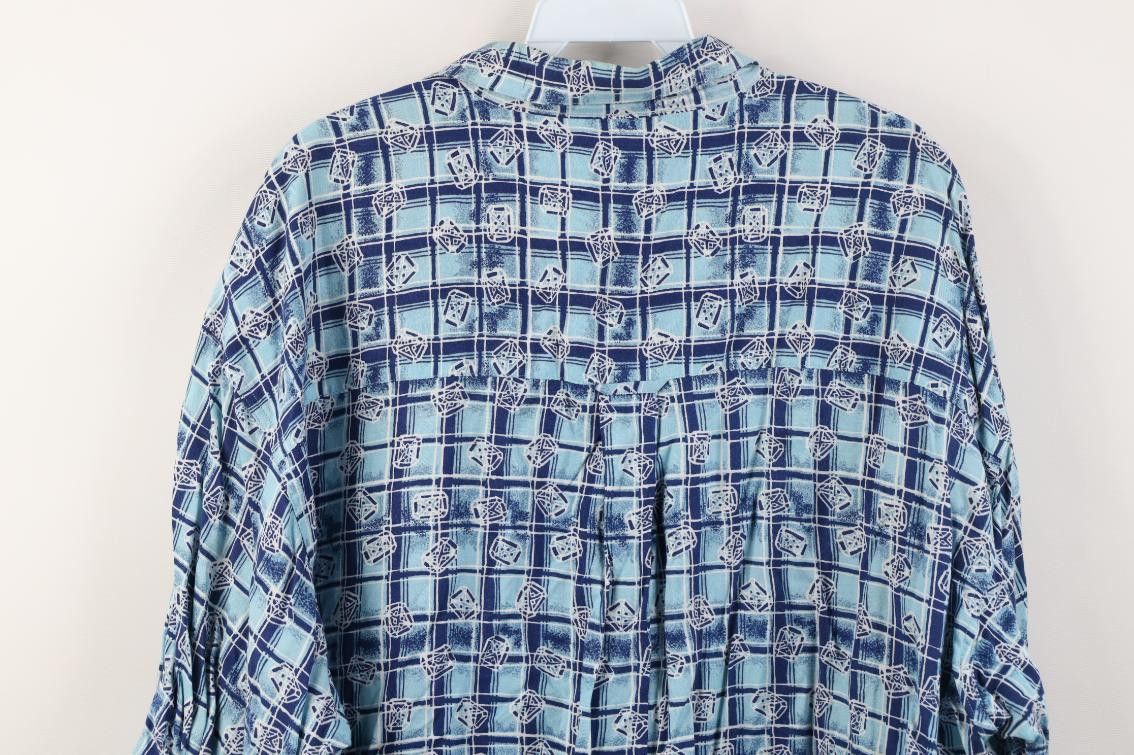 Vintage Vintage 90s Streetwear Gabardine Geometric Button Shirt Blue Size US L / EU 52-54 / 3 - 11 Thumbnail