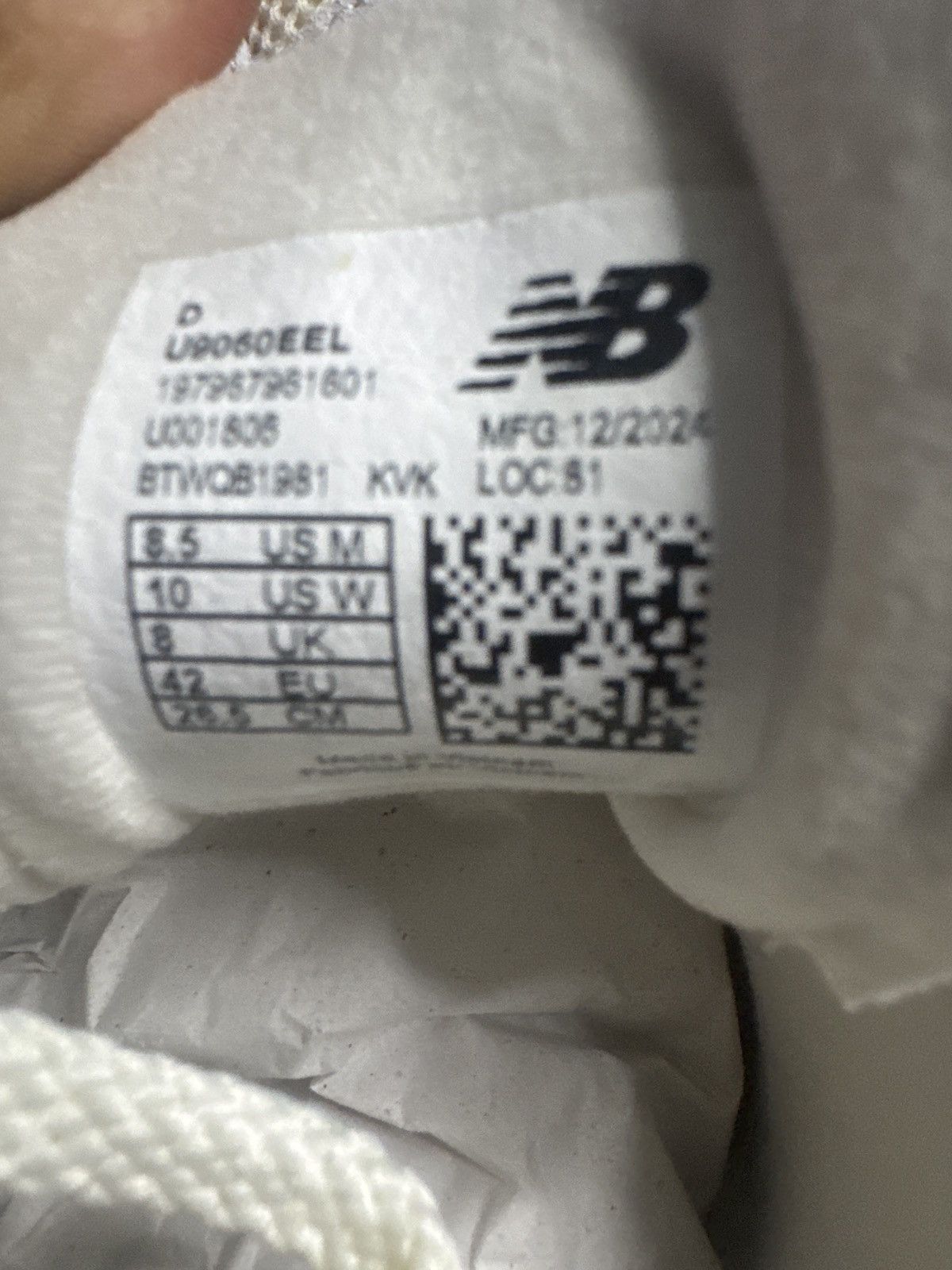 New Balance New Balance 9060 Size US 8.5 / EU 41-42 - 7 Thumbnail