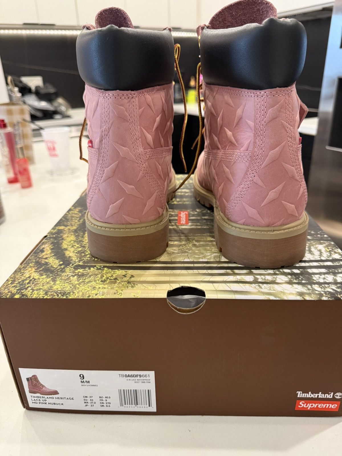 Supreme × Timberland Supreme Timberland 6” Pink Diamond Plate Size US 9 / EU 42 - 7 Thumbnail