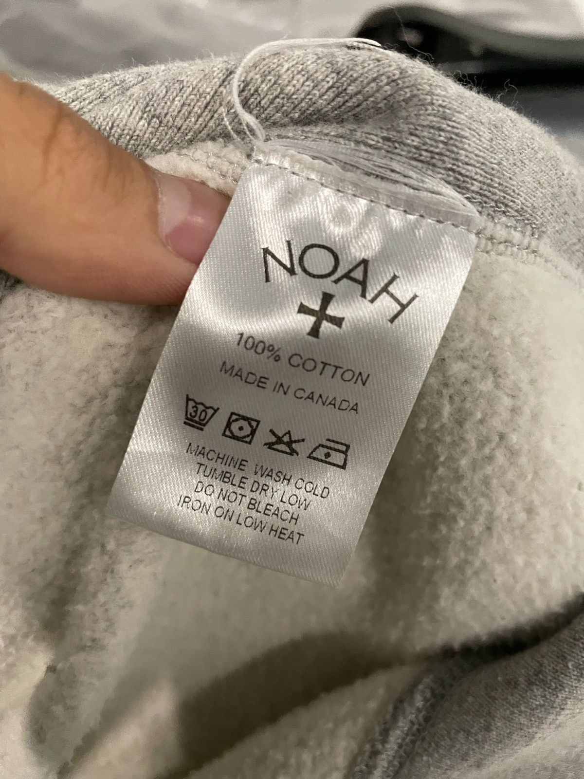 Noah Noah Logo Crewneck Size US L / EU 52-54 / 3 - 7 Thumbnail