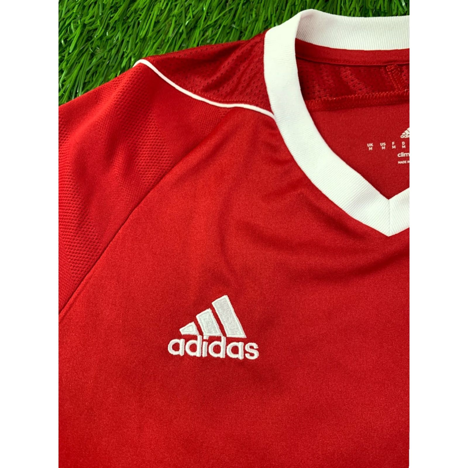 Adidas ADIDAS PERFORMANCE TIRO ORIGINAL 2017 FOOTBALL SHIRT JERSEY SIZE M RED AND WHITE Men's Short Sleeve T-Shirt Football 2017 Size US M / EU 48-50 / 2 - 3 Thumbnail