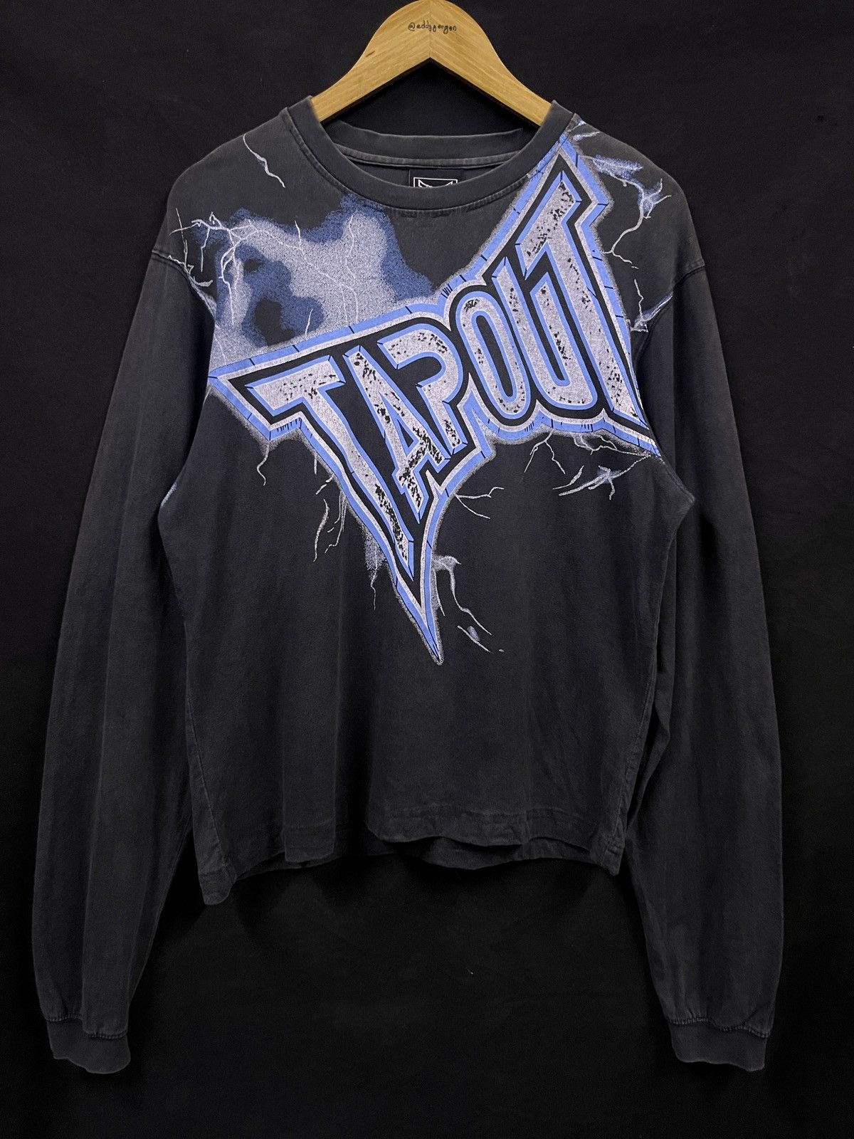 Tapout RARE‼️ TAPOUT LIGHTNING LONSLEEVE TSHIRT Y2K STYLE Size US L / EU 52-54 / 3 - 1 Thumbnail