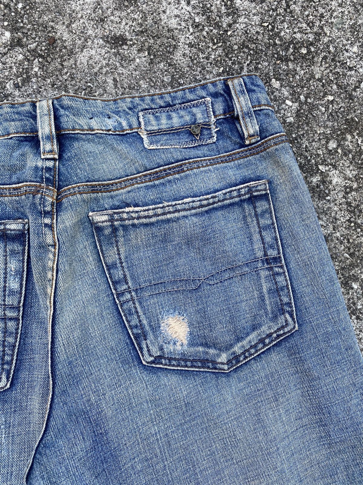 Buffalo David Bitton Buffalo David Bitton Boot Cut Jeans Size US 31 - 18 Thumbnail