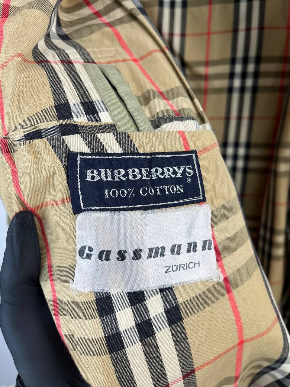 Burberry Vintage Burberrys Trench Coat Made in England Nova Check L Size US L / EU 52-54 / 3 - 6 Thumbnail