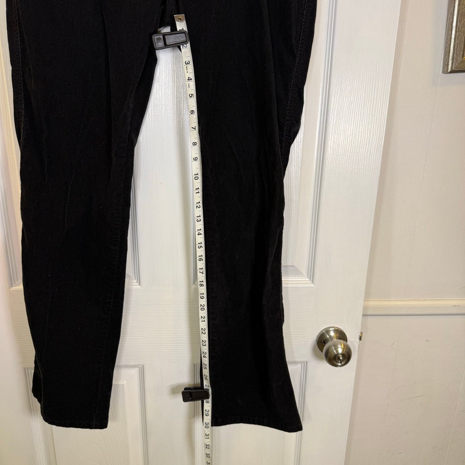 Eastern Mountain Sports Eastern Mountain Sports Corduroy Pants Black Women’s Size 14 Size 36" / US 14 / IT 50 - 9 Thumbnail